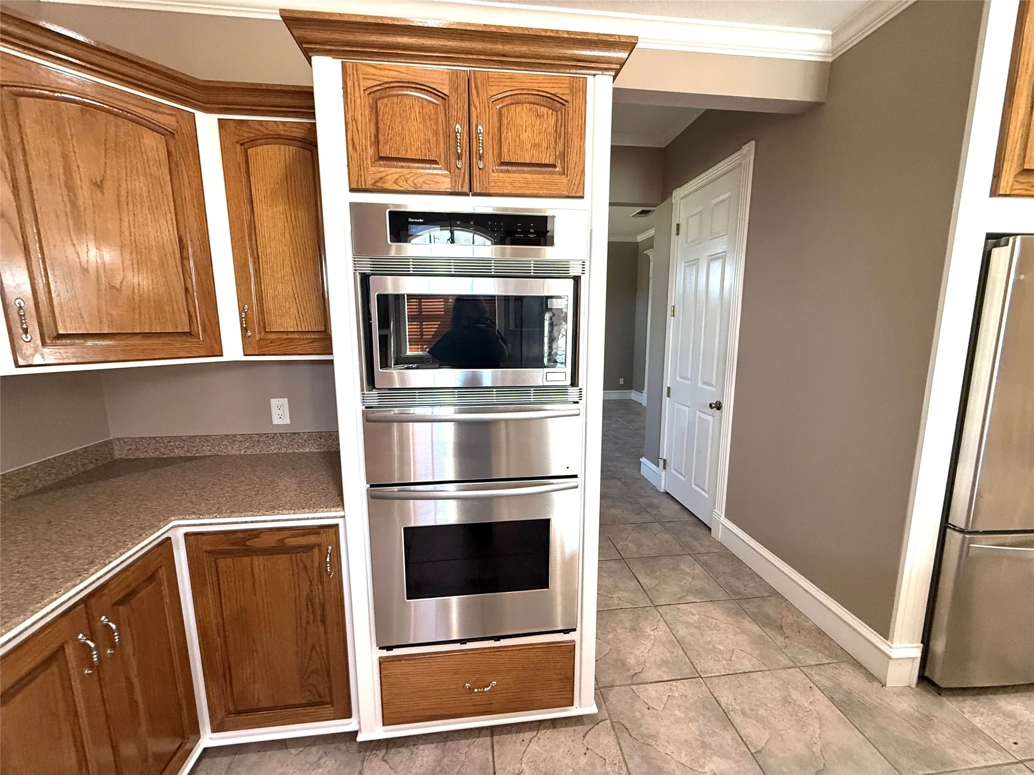 Single Family Residence For Sale in Titus County , 890 County Road 3240, Mt Pleasant, Texas 75455, 4 Bedroom, 5 Bathroom, 3 Garage spaces, 7,692 Sqft, built in 2002, Price $1,895,000, mls#21232776, Real Estate Agent in Mt Pleasant, Homes For Sale in Titus county, Homes For Sale in Mt Pleasant, Realtor in Mt Pleasant Texas, Real Estate Brokerage Independent Realty Texas, Luminita Cordes Realtor