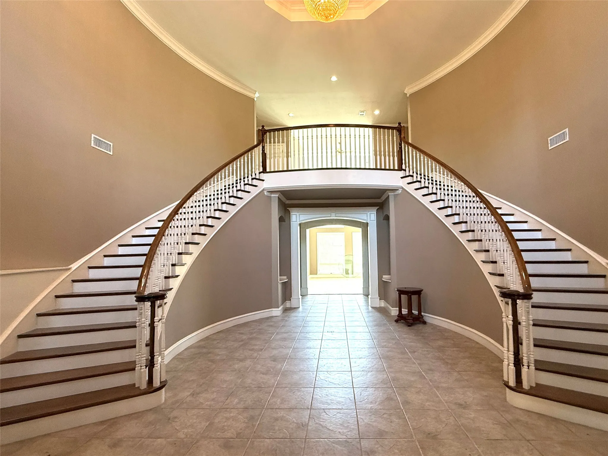 Single Family Residence For Sale in Titus County , 890 County Road 3240, Mt Pleasant, Texas 75455, 4 Bedroom, 5 Bathroom, 3 Garage spaces, 7,692 Sqft, built in 2002, Price $1,895,000, mls#21232776, Real Estate Agent in Mt Pleasant, Homes For Sale in Titus county, Homes For Sale in Mt Pleasant, Realtor in Mt Pleasant Texas, Real Estate Brokerage Independent Realty Texas, Luminita Cordes Realtor