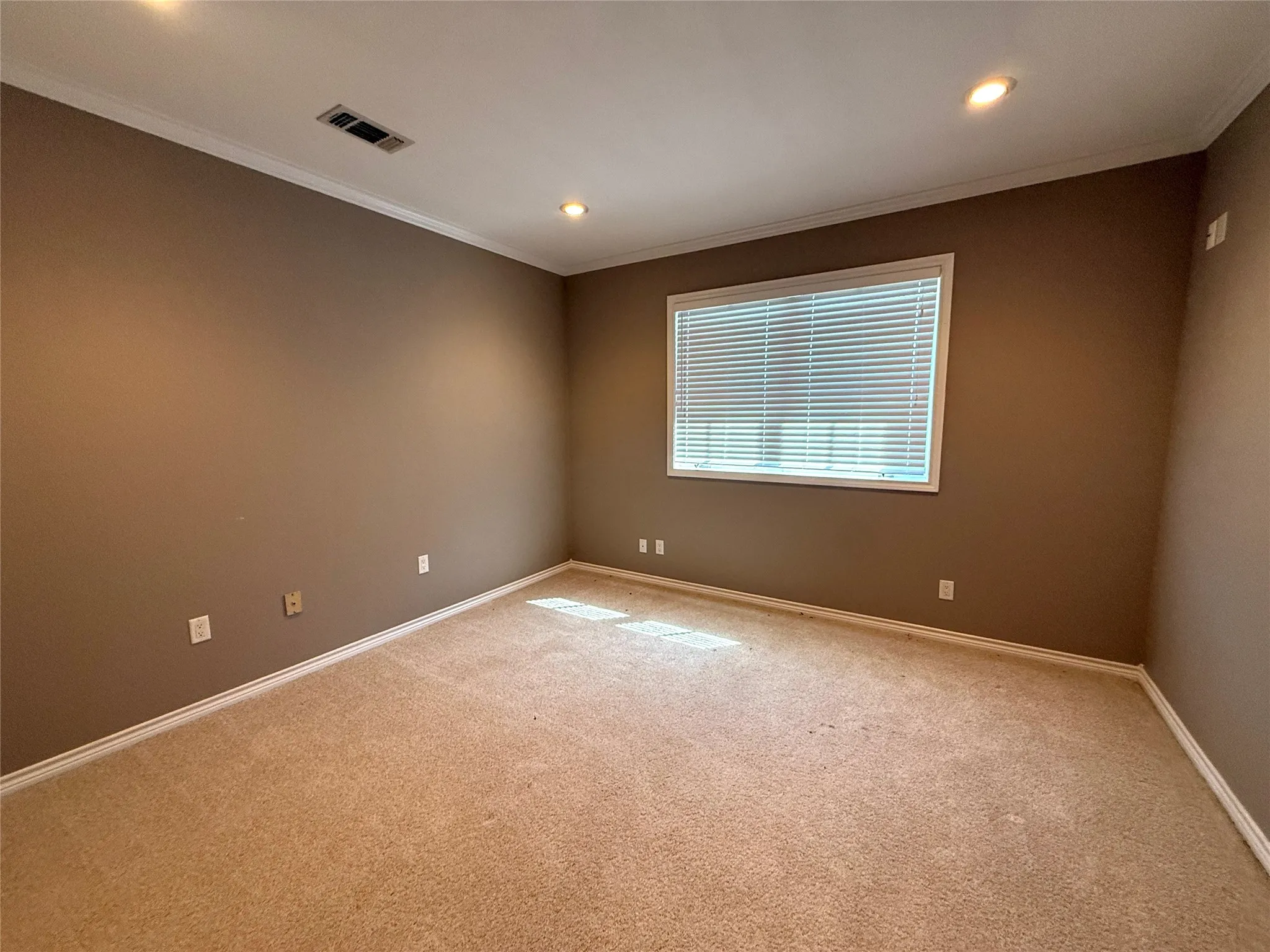 Single Family Residence For Sale in Titus County , 890 County Road 3240, Mt Pleasant, Texas 75455, 4 Bedroom, 5 Bathroom, 3 Garage spaces, 7,692 Sqft, built in 2002, Price $1,895,000, mls#21232776, Real Estate Agent in Mt Pleasant, Homes For Sale in Titus county, Homes For Sale in Mt Pleasant, Realtor in Mt Pleasant Texas, Real Estate Brokerage Independent Realty Texas, Luminita Cordes Realtor