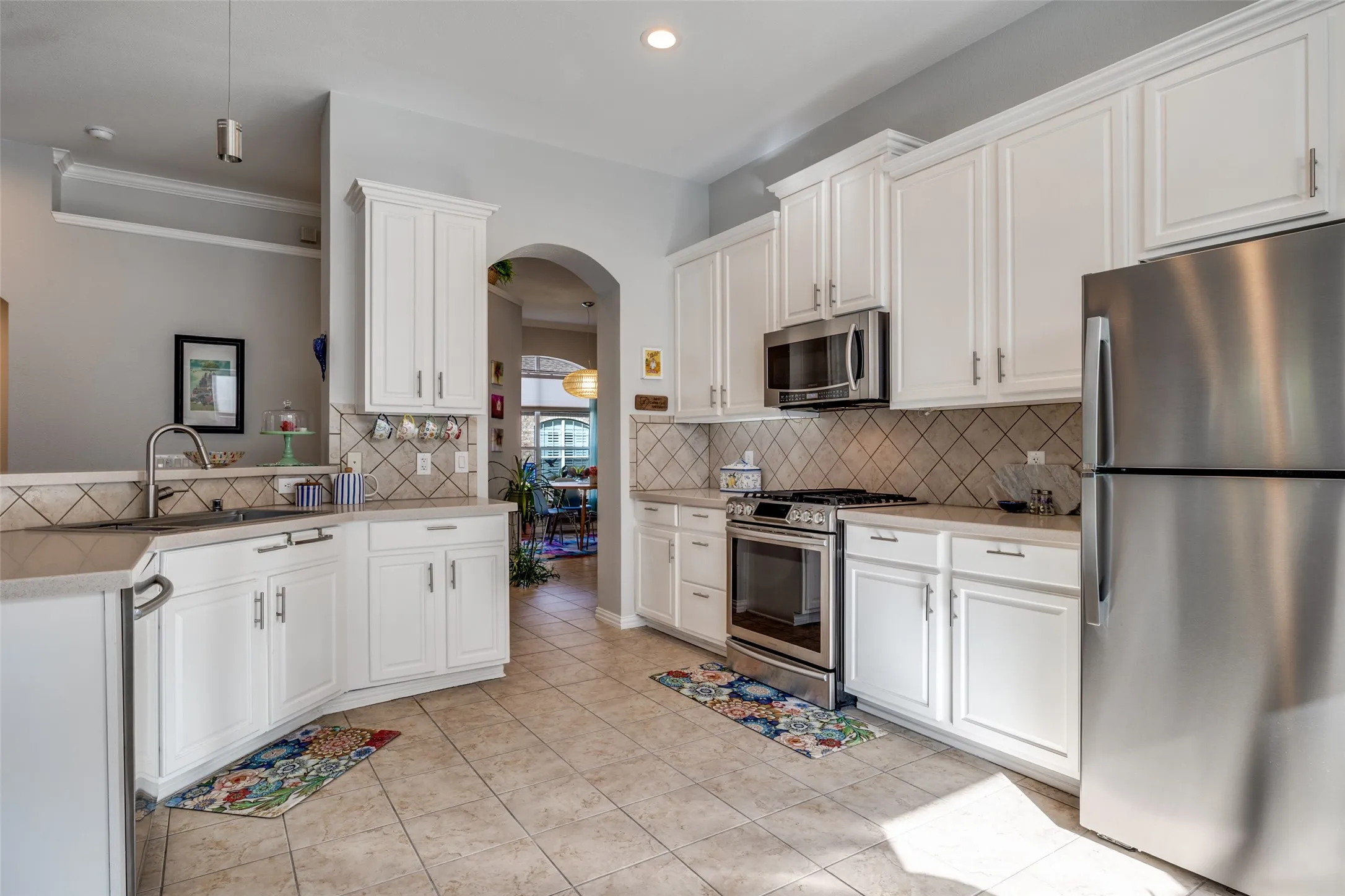 Single Family Residence For Sale in Collin County , 1304 Quaker Drive, Fairview, Texas 75069, 2 Bedrooms, 2 Bathrooms, 2 Garage spaces, 1,849 Sqft, built in 2006, Preowned, Price $432,000, mls#21235696, Real Estate Agent in Fairview, Homes For Sale in Collin county, Homes For Sale in Fairview, Realtor in Fairview Texas, Real Estate Brokerage Independent Realty Texas, Luminita Cordes Realtor