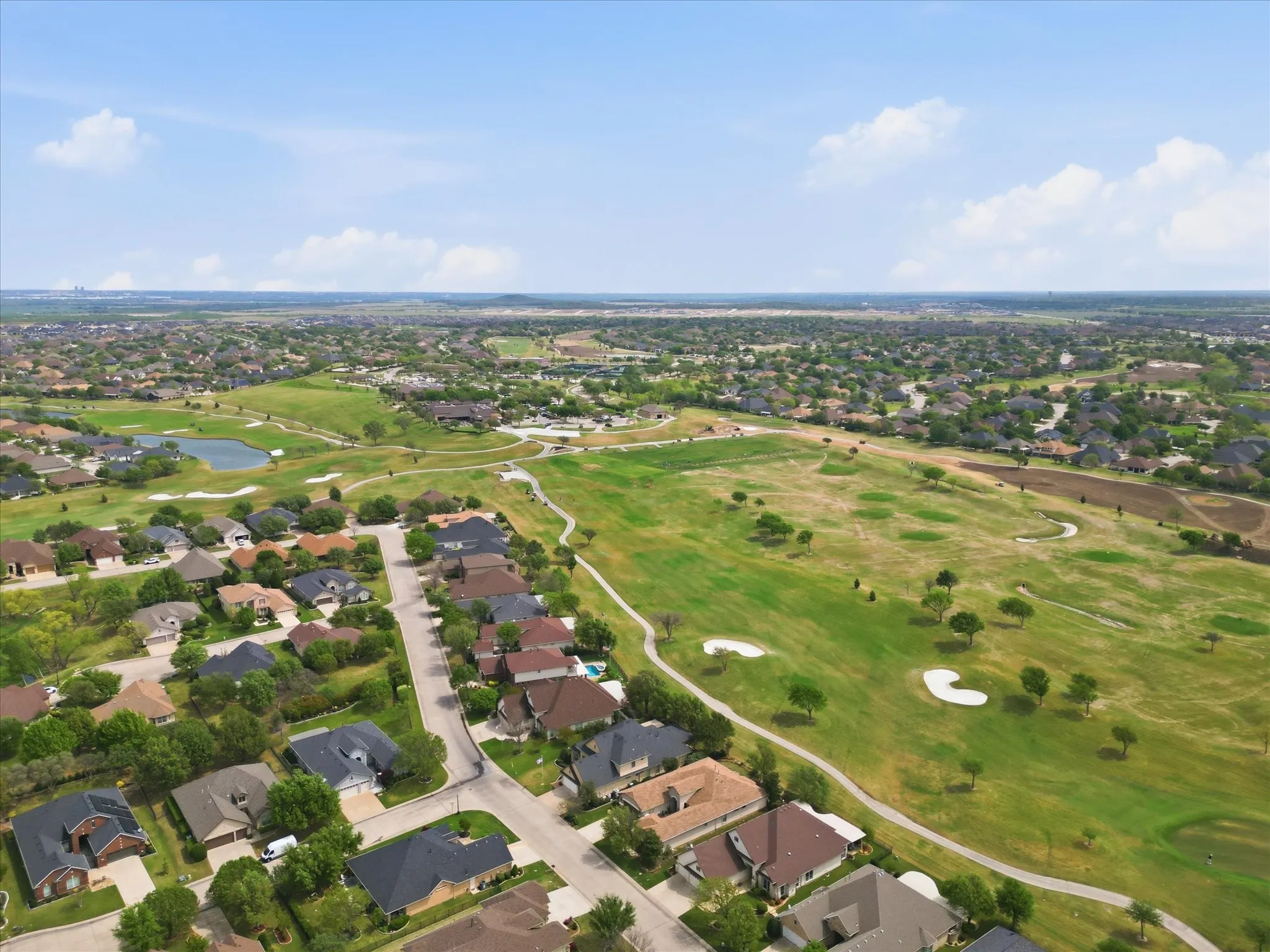 Single Family Residence For Sale in Denton County , 9801 Cypress Street, Denton, Texas 76207, 3 Bedroom, 3 Bathroom, 3 Garage spaces, 3,158 Sqft, built in 2006, Preowned, mls#21231187, Real Estate Agent in Denton, Homes For Sale in Denton county, Homes For Sale in Denton, Realtor in Denton Texas, Real Estate Brokerage Independent Realty Texas, Luminita Cordes Realtor
