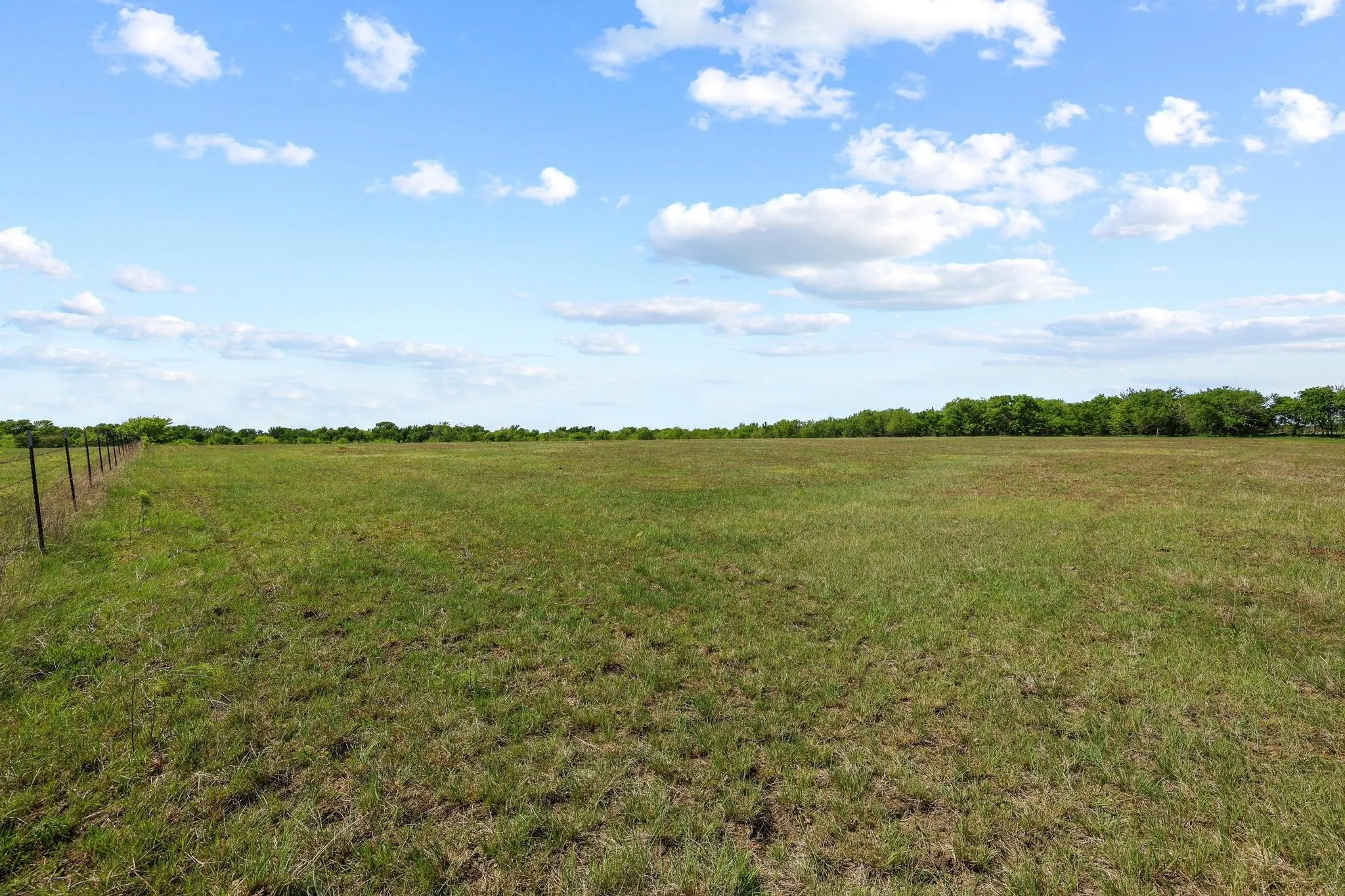 Unimproved Land For Sale in Grayson County , TBD Airport Dr, Denison, Texas 75020, 0, 0, Garage spaces, 0 Sqft, built in 0, Price $499,900, mls#21231434, Real Estate Agent in Denison, Homes For Sale in Grayson county, Homes For Sale in Denison, Realtor in Denison Texas, Real Estate Brokerage Independent Realty Texas, Luminita Cordes Realtor