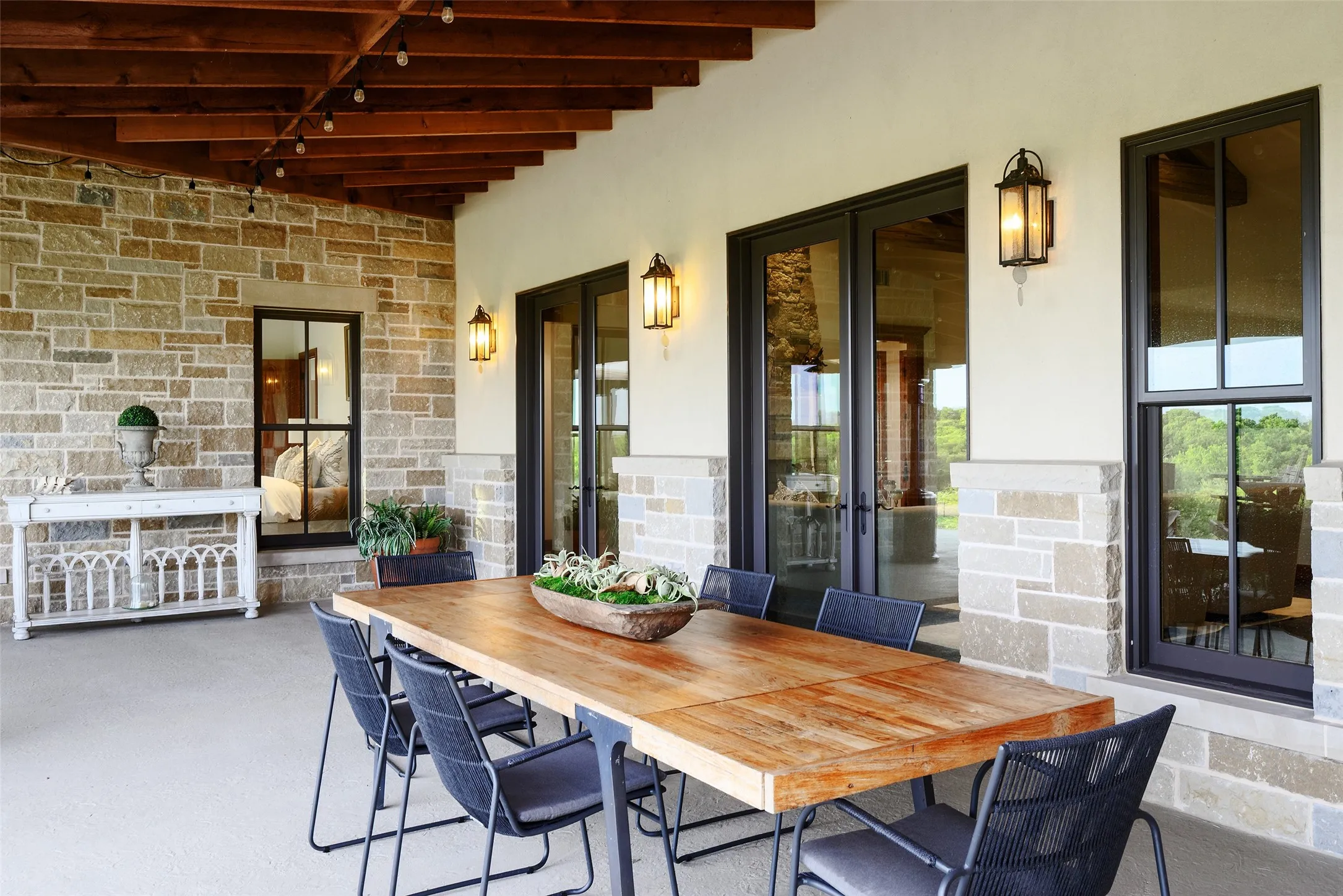 Farm For Sale in Tarrant County , 11503 E Rocky Creek Road, Crowley, Texas 76036, 5 Bedroom, 5 Bathroom, 3 Garage spaces, 4,329 Sqft, built in 2017, Preowned, mls#21230022, Real Estate Agent in Crowley, Homes For Sale in Tarrant county, Homes For Sale in Crowley, Realtor in Crowley Texas, Real Estate Brokerage Independent Realty Texas, Luminita Cordes Realtor