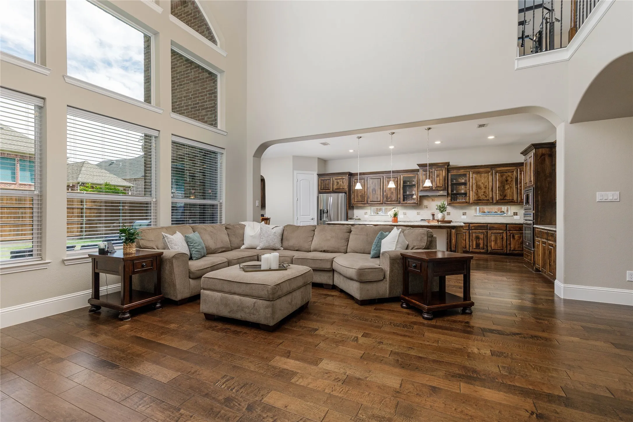 Single Family Residence For Sale in Collin County , 13888 Eleanor Avenue, Frisco, Texas 75035, 5 Bedroom, 5 Bathroom, 3 Garage spaces, 4,199 Sqft, built in 2014, mls#21235568, Real Estate Agent in Frisco, Homes For Sale in Collin county, Homes For Sale in Frisco, Realtor in Frisco Texas, Real Estate Brokerage Independent Realty Texas, Luminita Cordes Realtor