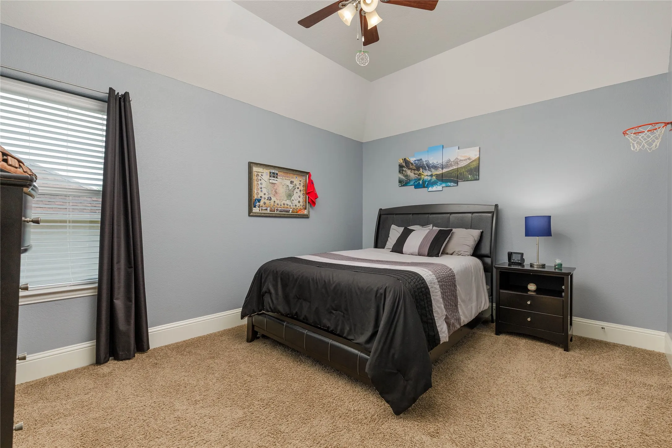 Single Family Residence For Sale in Collin County , 13888 Eleanor Avenue, Frisco, Texas 75035, 5 Bedroom, 5 Bathroom, 3 Garage spaces, 4,199 Sqft, built in 2014, mls#21235568, Real Estate Agent in Frisco, Homes For Sale in Collin county, Homes For Sale in Frisco, Realtor in Frisco Texas, Real Estate Brokerage Independent Realty Texas, Luminita Cordes Realtor