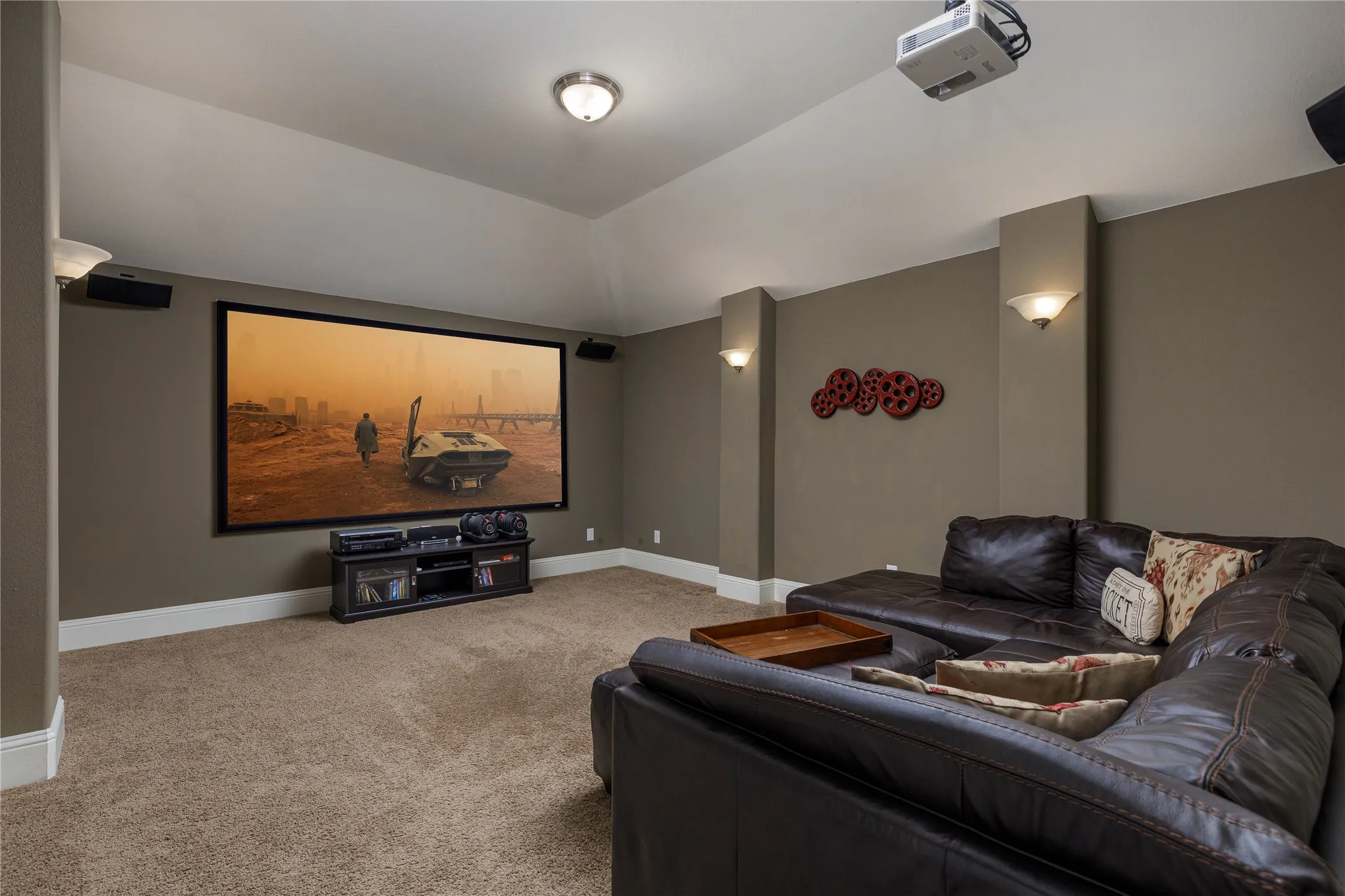 Single Family Residence For Sale in Collin County , 13888 Eleanor Avenue, Frisco, Texas 75035, 5 Bedroom, 5 Bathroom, 3 Garage spaces, 4,199 Sqft, built in 2014, mls#21235568, Real Estate Agent in Frisco, Homes For Sale in Collin county, Homes For Sale in Frisco, Realtor in Frisco Texas, Real Estate Brokerage Independent Realty Texas, Luminita Cordes Realtor
