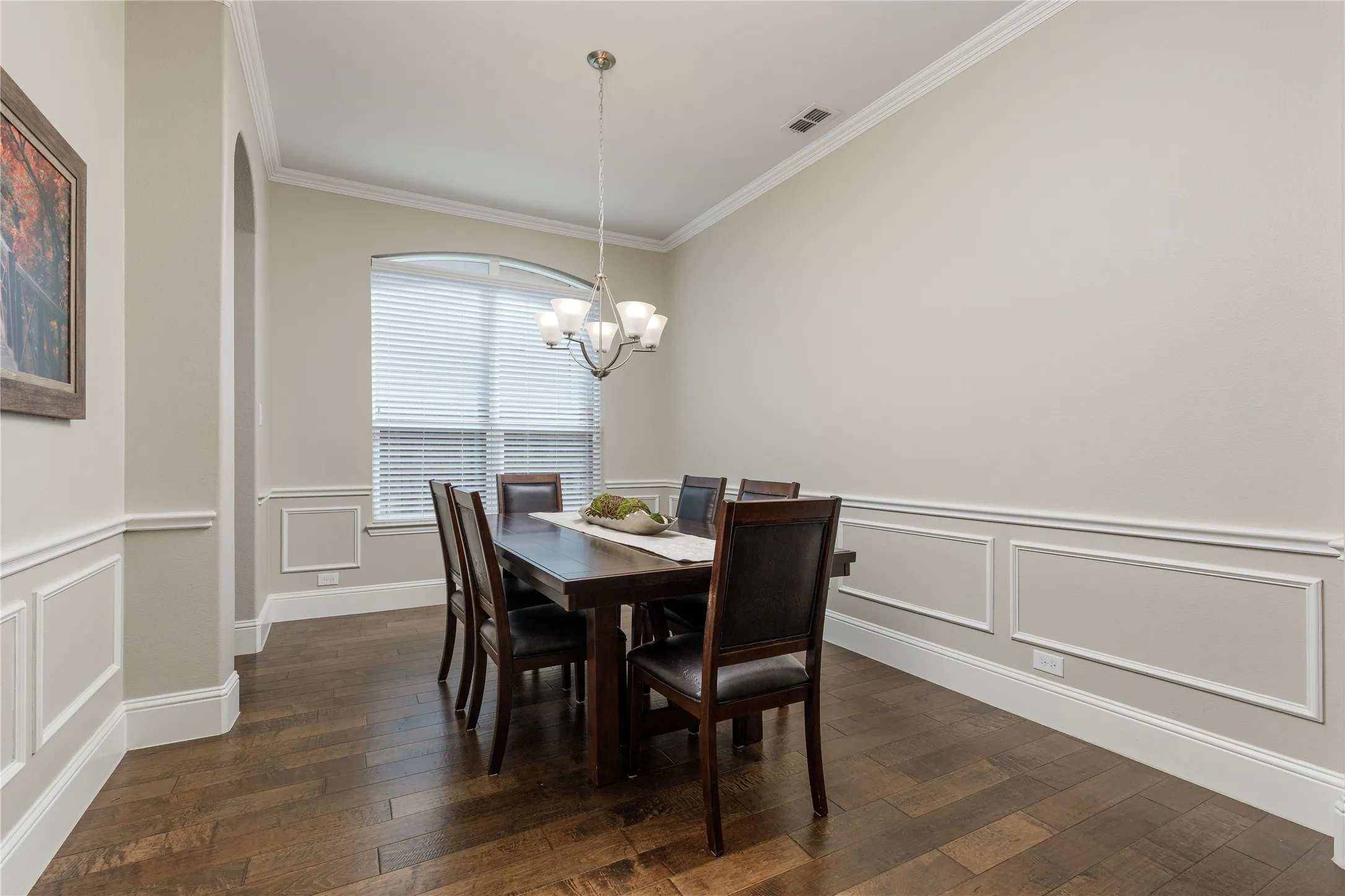 Single Family Residence For Sale in Collin County , 13888 Eleanor Avenue, Frisco, Texas 75035, 5 Bedroom, 5 Bathroom, 3 Garage spaces, 4,199 Sqft, built in 2014, mls#21235568, Real Estate Agent in Frisco, Homes For Sale in Collin county, Homes For Sale in Frisco, Realtor in Frisco Texas, Real Estate Brokerage Independent Realty Texas, Luminita Cordes Realtor