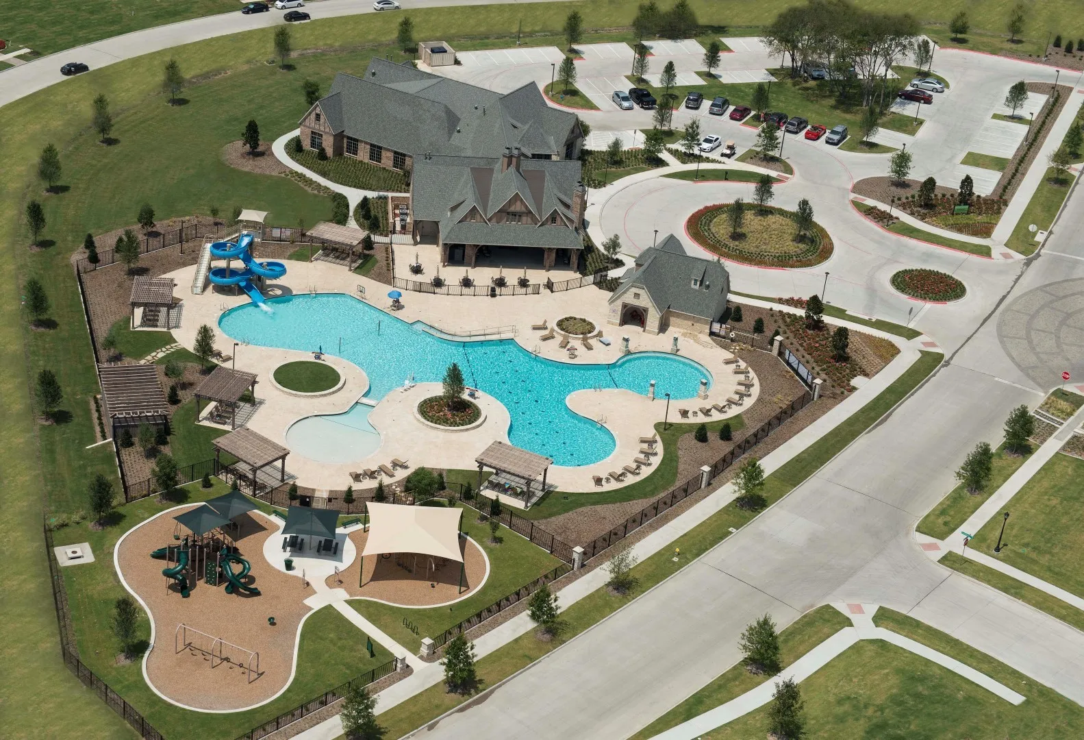 Single Family Residence For Sale in Collin County , 13888 Eleanor Avenue, Frisco, Texas 75035, 5 Bedroom, 5 Bathroom, 3 Garage spaces, 4,199 Sqft, built in 2014, mls#21235568, Real Estate Agent in Frisco, Homes For Sale in Collin county, Homes For Sale in Frisco, Realtor in Frisco Texas, Real Estate Brokerage Independent Realty Texas, Luminita Cordes Realtor