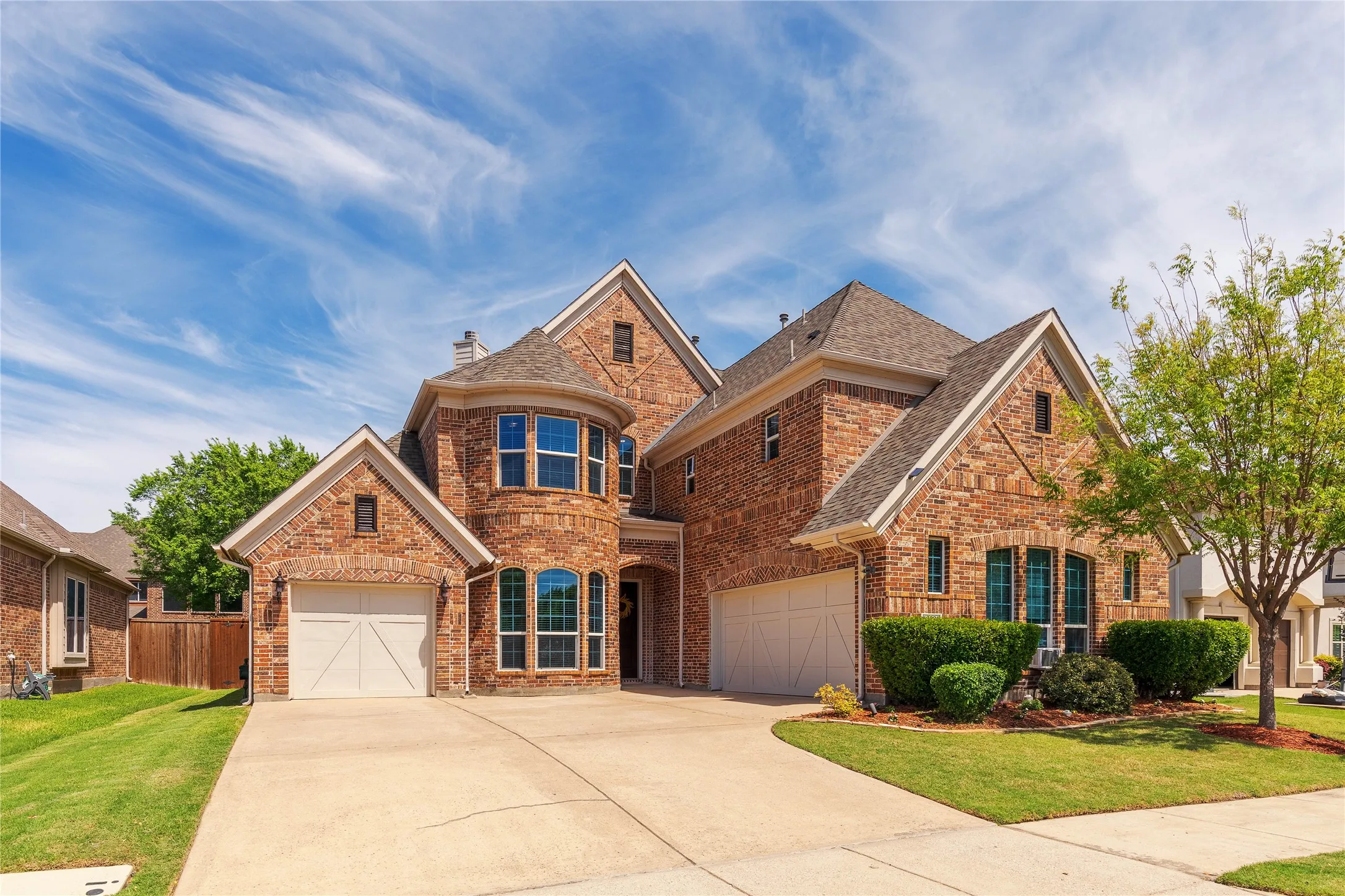 Single Family Residence For Sale in Collin County , 13888 Eleanor Avenue, Frisco, Texas 75035, 5 Bedroom, 5 Bathroom, 3 Garage spaces, 4,199 Sqft, built in 2014, mls#21235568, Real Estate Agent in Frisco, Homes For Sale in Collin county, Homes For Sale in Frisco, Realtor in Frisco Texas, Real Estate Brokerage Independent Realty Texas, Luminita Cordes Realtor