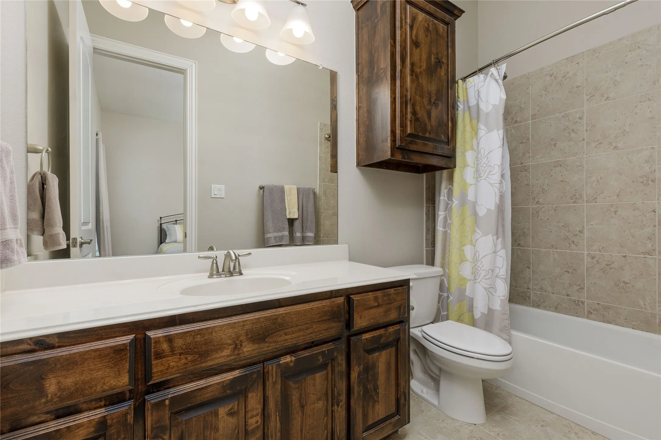 Single Family Residence For Sale in Collin County , 13888 Eleanor Avenue, Frisco, Texas 75035, 5 Bedroom, 5 Bathroom, 3 Garage spaces, 4,199 Sqft, built in 2014, mls#21235568, Real Estate Agent in Frisco, Homes For Sale in Collin county, Homes For Sale in Frisco, Realtor in Frisco Texas, Real Estate Brokerage Independent Realty Texas, Luminita Cordes Realtor