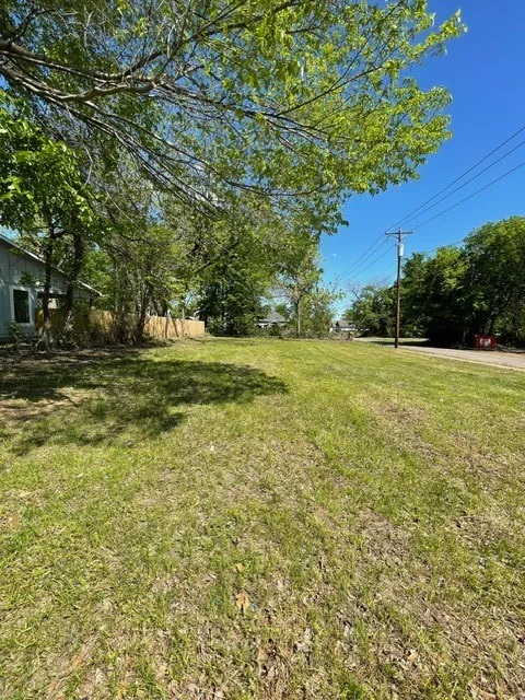 Improved Land For Sale in Lamar County , 1011 E Houston Street, Paris, Texas 75460, 0, 0, Garage spaces, 0 Sqft, built in 0, mls#21235770, Real Estate Agent in Paris, Homes For Sale in Lamar county, Homes For Sale in Paris, Realtor in Paris Texas, Real Estate Brokerage Independent Realty Texas, Luminita Cordes Realtor