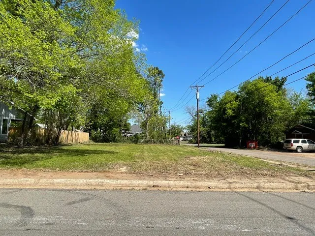 Improved Land For Sale in Lamar County , 1011 E Houston Street, Paris, Texas 75460, 0, 0, Garage spaces, 0 Sqft, built in 0, mls#21235770, Real Estate Agent in Paris, Homes For Sale in Lamar county, Homes For Sale in Paris, Realtor in Paris Texas, Real Estate Brokerage Independent Realty Texas, Luminita Cordes Realtor
