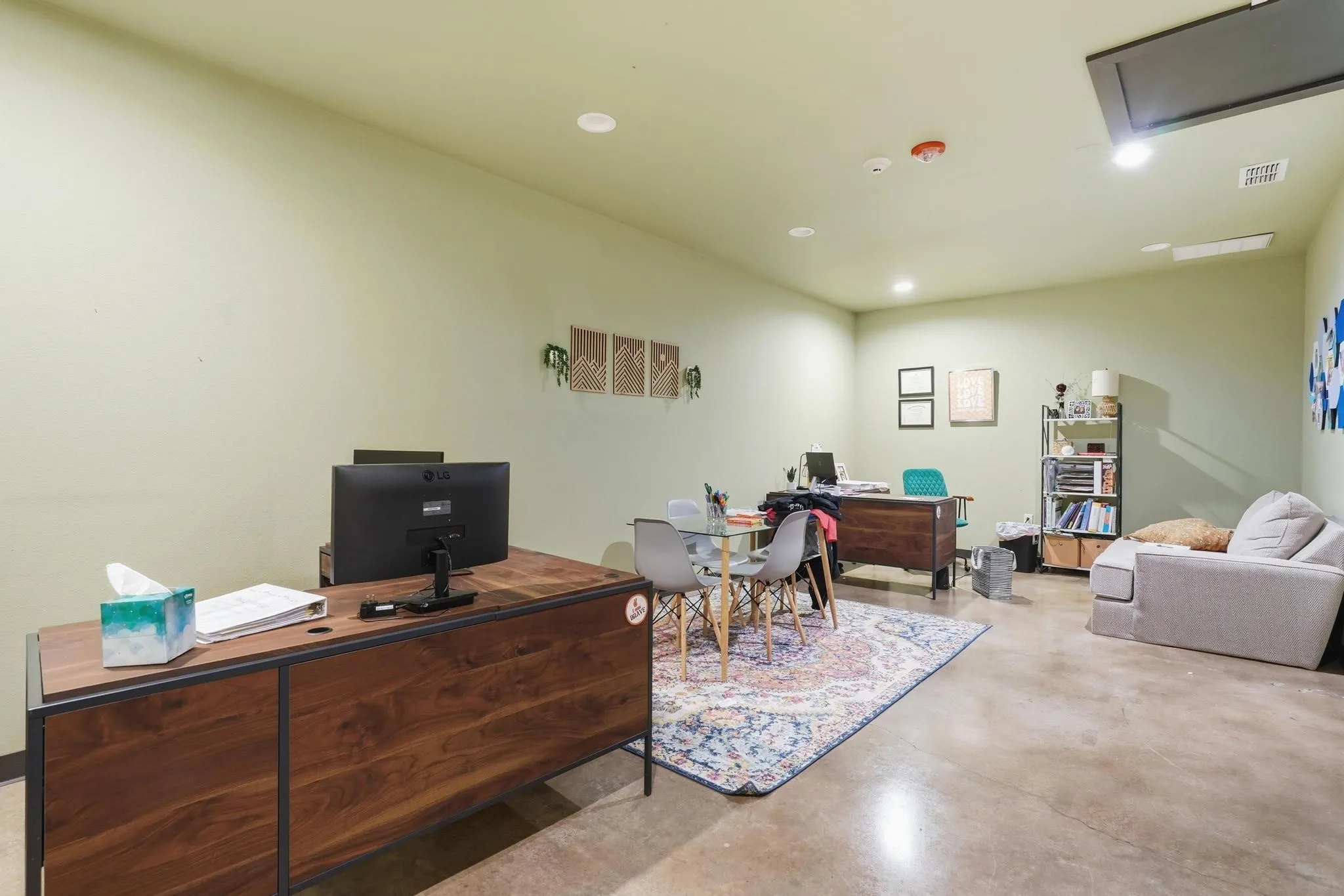 Office For Sale in Taylor County , 2769 S Treadaway Boulevard, Abilene, Texas 79602, 0, 0, Garage spaces, 0 Sqft, built in 2017, Preowned, mls#21223115, Real Estate Agent in Abilene, Homes For Sale in Taylor county, Homes For Sale in Abilene, Realtor in Abilene Texas, Real Estate Brokerage Independent Realty Texas, Luminita Cordes Realtor