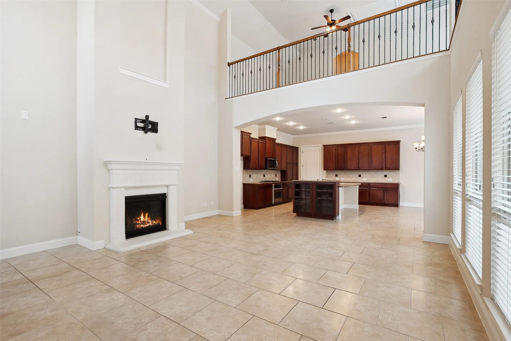 Single Family Residence For Sale in Denton County , 2460 Embleton Drive, Lewisville, Texas 75067, 3 Bedroom, 3 Bathroom, 2 Garage spaces, 2,556 Sqft, built in 2010, mls#21235782, Real Estate Agent in Lewisville, Homes For Sale in Denton county, Homes For Sale in Lewisville, Realtor in Lewisville Texas, Real Estate Brokerage Independent Realty Texas, Luminita Cordes Realtor