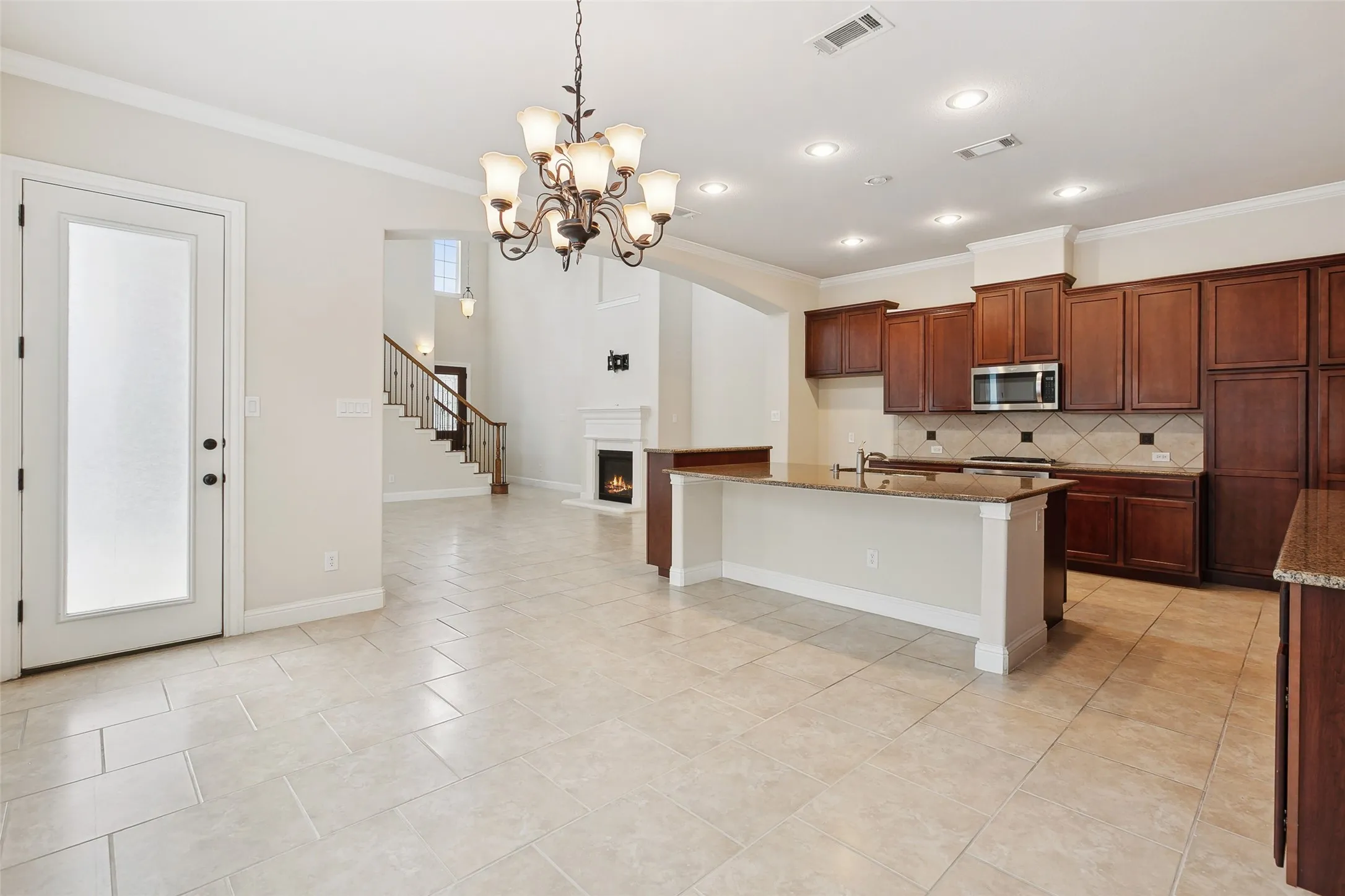 Single Family Residence For Sale in Denton County , 2460 Embleton Drive, Lewisville, Texas 75067, 3 Bedroom, 3 Bathroom, 2 Garage spaces, 2,556 Sqft, built in 2010, mls#21235782, Real Estate Agent in Lewisville, Homes For Sale in Denton county, Homes For Sale in Lewisville, Realtor in Lewisville Texas, Real Estate Brokerage Independent Realty Texas, Luminita Cordes Realtor