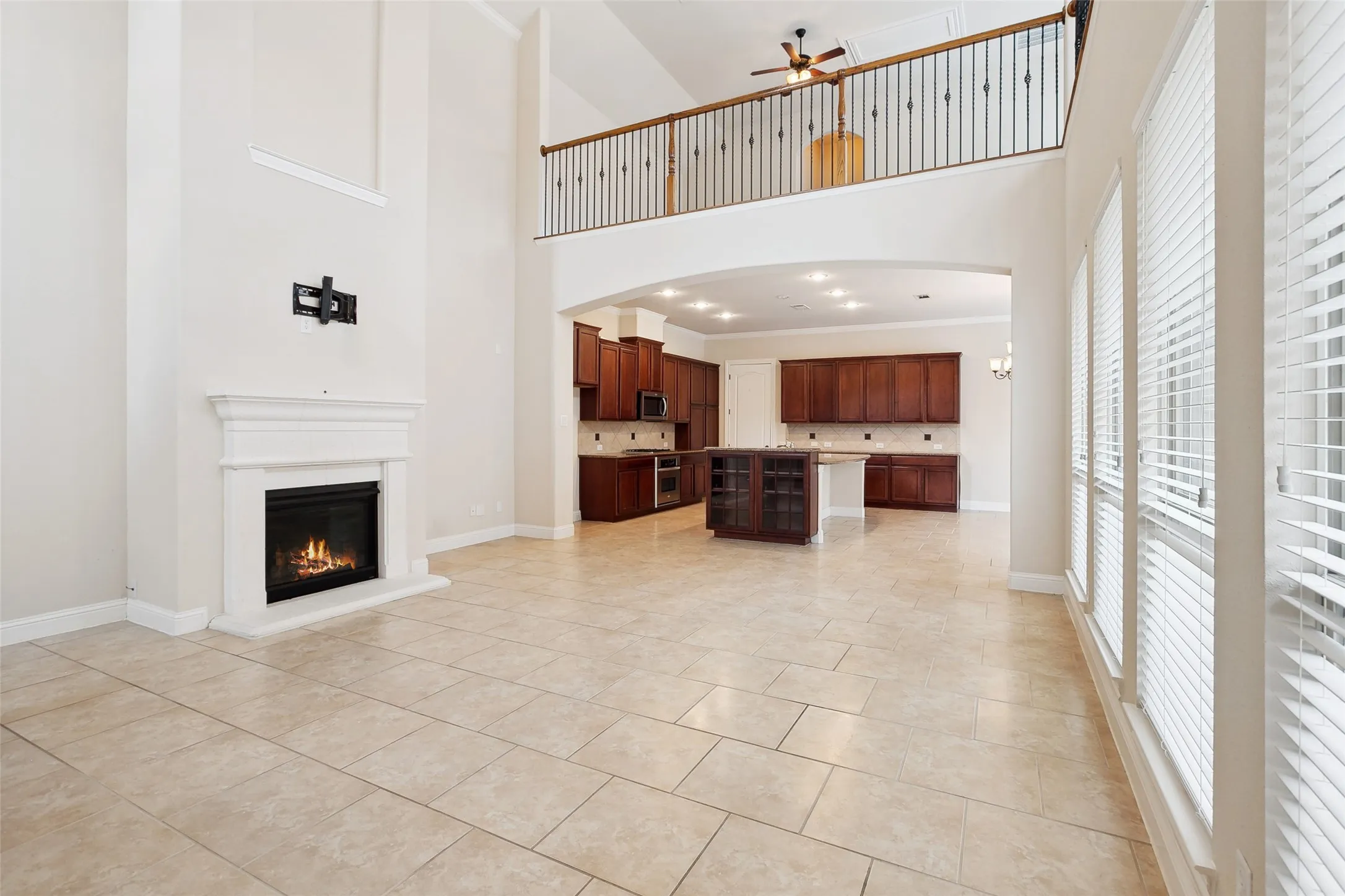 Single Family Residence For Sale in Denton County , 2460 Embleton Drive, Lewisville, Texas 75067, 3 Bedroom, 3 Bathroom, 2 Garage spaces, 2,556 Sqft, built in 2010, mls#21235782, Real Estate Agent in Lewisville, Homes For Sale in Denton county, Homes For Sale in Lewisville, Realtor in Lewisville Texas, Real Estate Brokerage Independent Realty Texas, Luminita Cordes Realtor