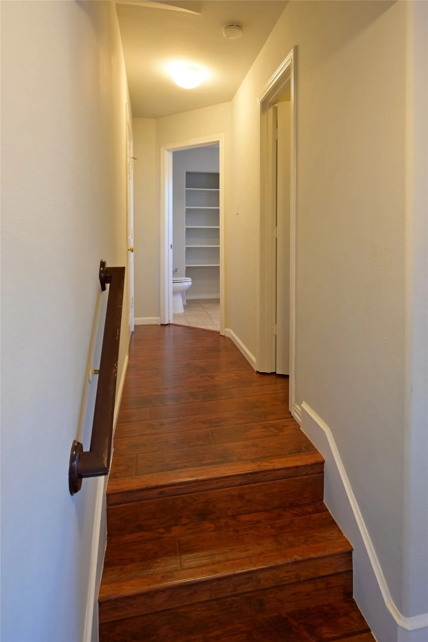 Single Family Residence For Sale in Dallas County , 7410 Woodsprings Drive, Garland, Texas 75044, 4 Bedroom, 4 Bathroom, 2 Garage spaces, 3,254 Sqft, built in 2001, Preowned, mls#21217137, Real Estate Agent in Garland, Homes For Sale in Dallas county, Homes For Sale in Garland, Realtor in Garland Texas, Real Estate Brokerage Independent Realty Texas, Luminita Cordes Realtor