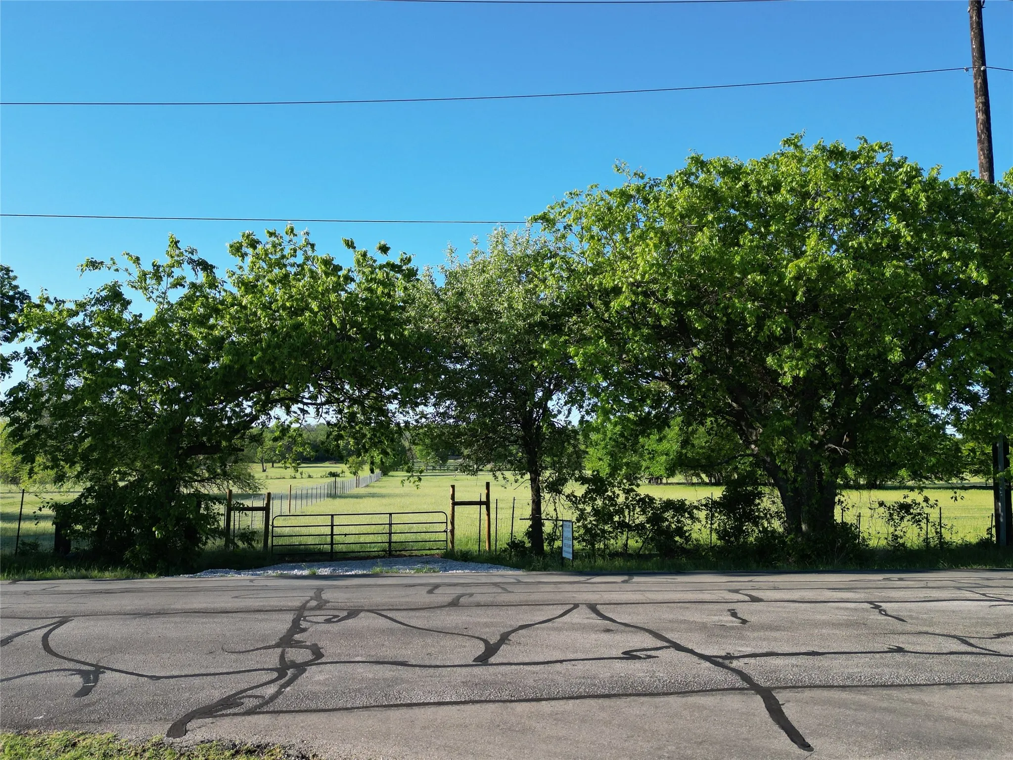 Unimproved Land For Sale in Denton County , 1640 E Jeter Road, Bartonville, Texas 76226, 0, 0, Garage spaces, 0 Sqft, built in 0, mls#21229984, Real Estate Agent in Bartonville, Homes For Sale in Denton county, Homes For Sale in Bartonville, Realtor in Bartonville Texas, Real Estate Brokerage Independent Realty Texas, Luminita Cordes Realtor