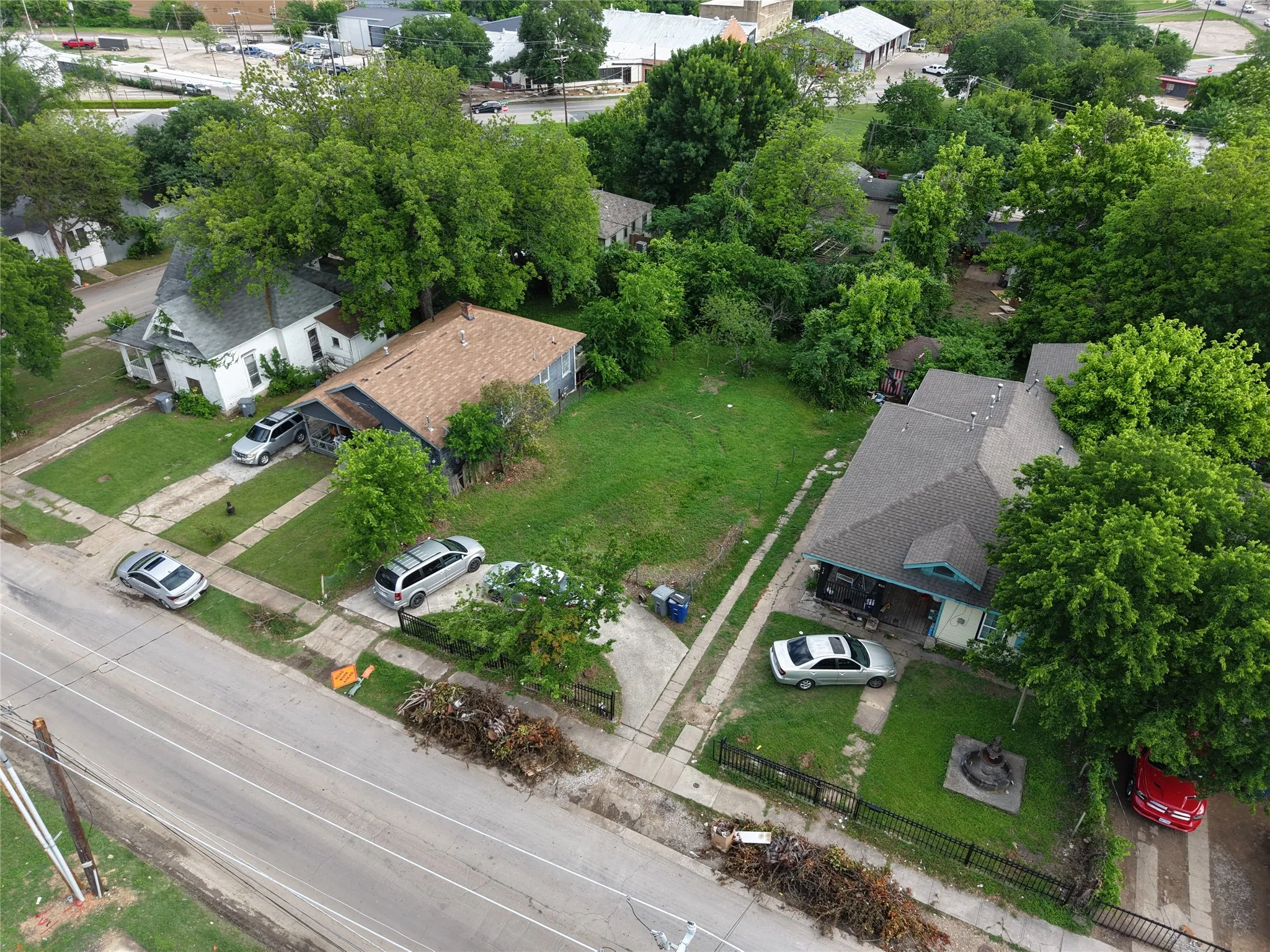 Improved Land For Sale in Dallas County , 814 E 12th Street, Dallas, Texas 75203, 0, 0, Garage spaces, 0 Sqft, built in 0, Price $1,300,000, mls#21233864, Real Estate Agent in Dallas, Homes For Sale in Dallas county, Homes For Sale in Dallas, Realtor in Dallas Texas, Real Estate Brokerage Independent Realty Texas, Luminita Cordes Realtor