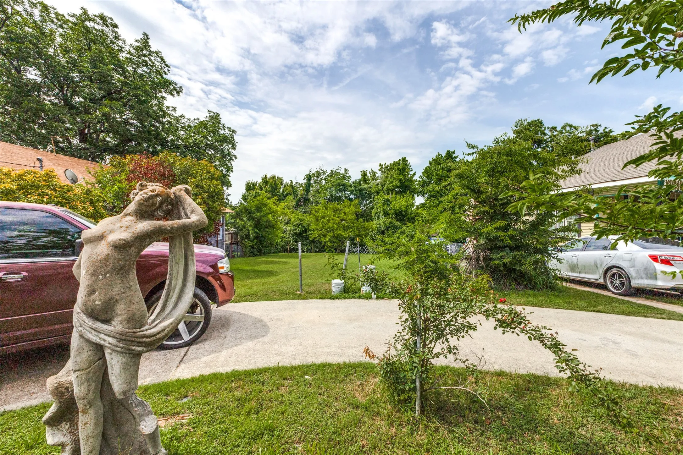 3 lots sold together