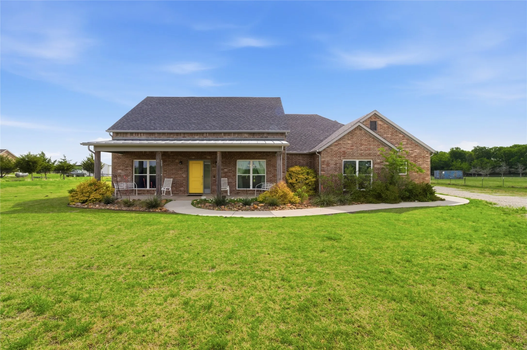 Single Family Residence For Sale in Hunt County , 4299 County Road 1098, Celeste, Texas 75423, 4 Bedroom, 3 Bathroom, Garage spaces, 2,962 Sqft, built in 2020, Preowned, mls#21235842, Real Estate Agent in Celeste, Homes For Sale in Hunt county, Homes For Sale in Celeste, Realtor in Celeste Texas, Real Estate Brokerage Independent Realty Texas, Luminita Cordes Realtor