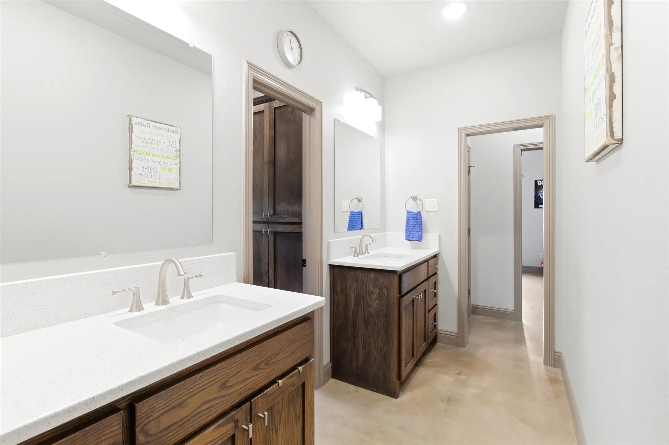 Single Family Residence For Sale in Hunt County , 4299 County Road 1098, Celeste, Texas 75423, 4 Bedroom, 3 Bathroom, Garage spaces, 2,962 Sqft, built in 2020, Preowned, mls#21235842, Real Estate Agent in Celeste, Homes For Sale in Hunt county, Homes For Sale in Celeste, Realtor in Celeste Texas, Real Estate Brokerage Independent Realty Texas, Luminita Cordes Realtor