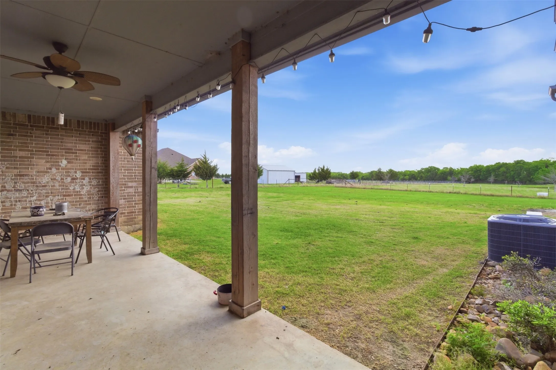 Single Family Residence For Sale in Hunt County , 4299 County Road 1098, Celeste, Texas 75423, 4 Bedroom, 3 Bathroom, Garage spaces, 2,962 Sqft, built in 2020, Preowned, mls#21235842, Real Estate Agent in Celeste, Homes For Sale in Hunt county, Homes For Sale in Celeste, Realtor in Celeste Texas, Real Estate Brokerage Independent Realty Texas, Luminita Cordes Realtor