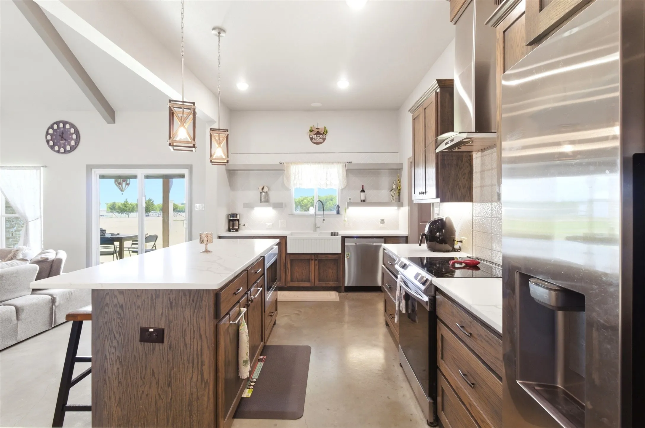 Single Family Residence For Sale in Hunt County , 4299 County Road 1098, Celeste, Texas 75423, 4 Bedroom, 3 Bathroom, Garage spaces, 2,962 Sqft, built in 2020, Preowned, mls#21235842, Real Estate Agent in Celeste, Homes For Sale in Hunt county, Homes For Sale in Celeste, Realtor in Celeste Texas, Real Estate Brokerage Independent Realty Texas, Luminita Cordes Realtor