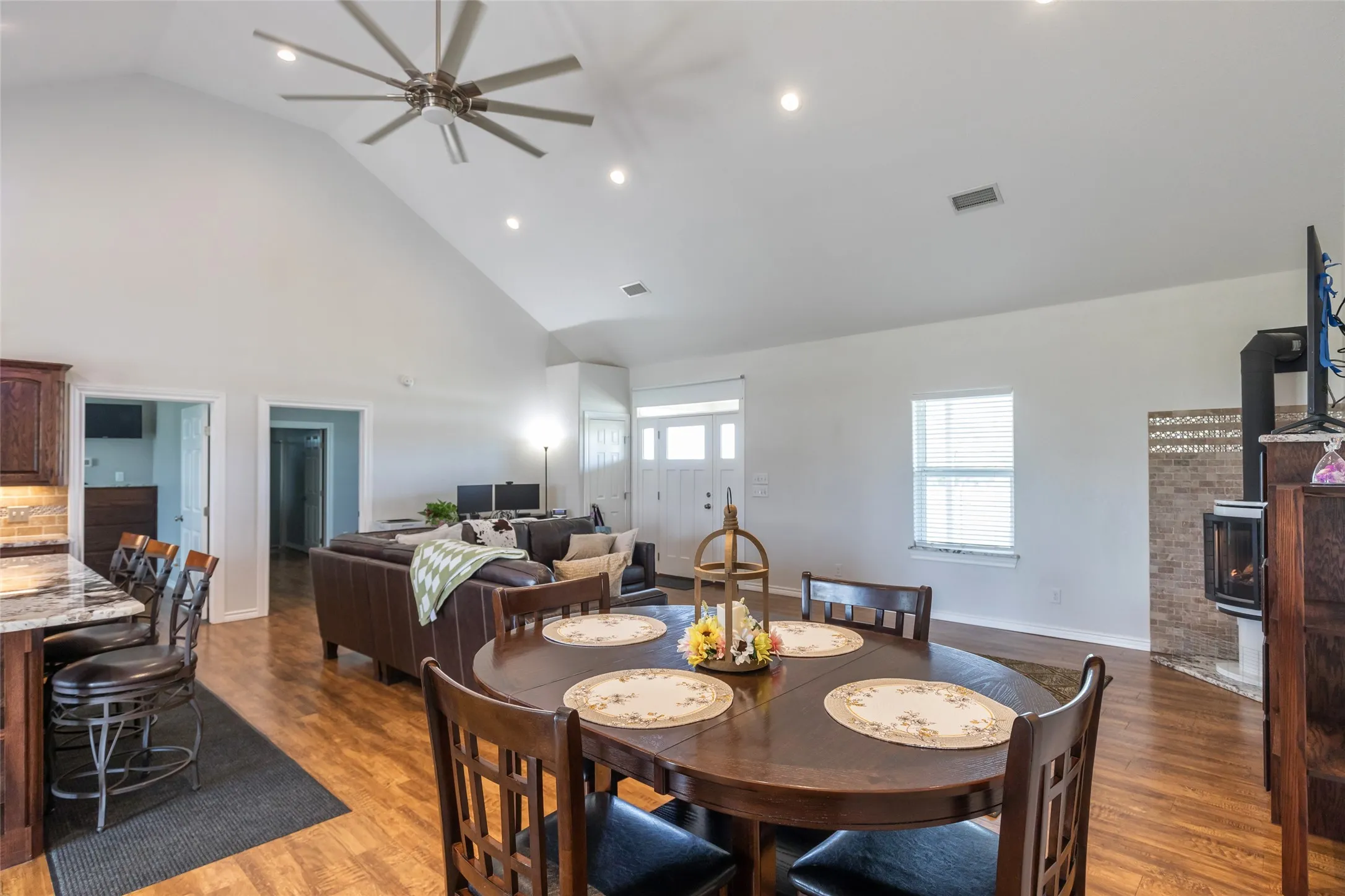 Enjoy morning breakfast or dinner in your open concept living area