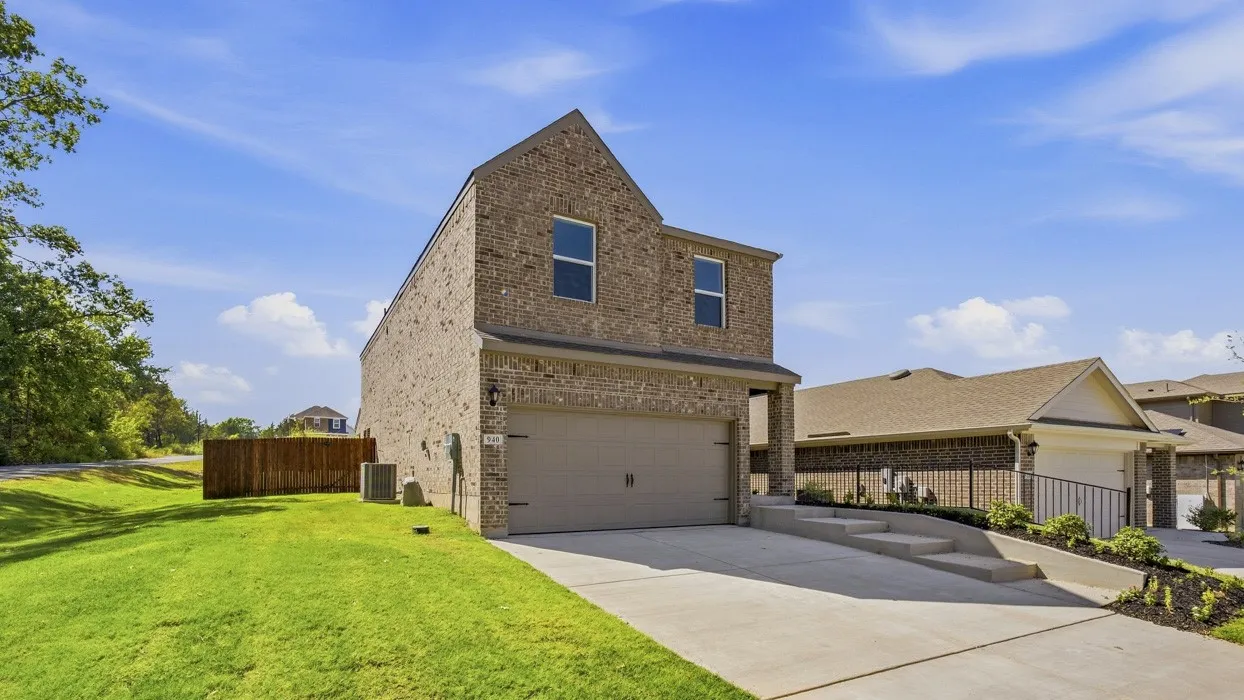 Single Family Residence For Sale in Grayson County , 940 Jefferson Way, Sherman, Texas 75090, 3 Bedroom, 3 Bathroom, 2 Garage spaces, 1,916 Sqft, built in 2026, New Construction - Incomplete, mls#21235891, Real Estate Agent in Sherman, Homes For Sale in Grayson county, Homes For Sale in Sherman, Realtor in Sherman Texas, Real Estate Brokerage Independent Realty Texas, Luminita Cordes Realtor