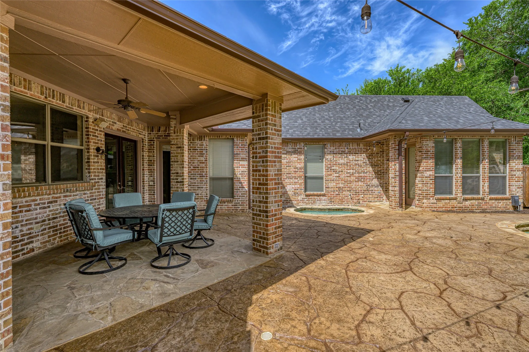 Single Family Residence For Sale in Collin County , 180 Horseshoe Bend, Fairview, Texas 75069, 5 Bedroom, 4 Bathroom, 4 Garage spaces, 5,440 Sqft, built in 2000, Preowned, Price $1,549,000, mls#21232772, Real Estate Agent in Fairview, Homes For Sale in Collin county, Homes For Sale in Fairview, Realtor in Fairview Texas, Real Estate Brokerage Independent Realty Texas, Luminita Cordes Realtor