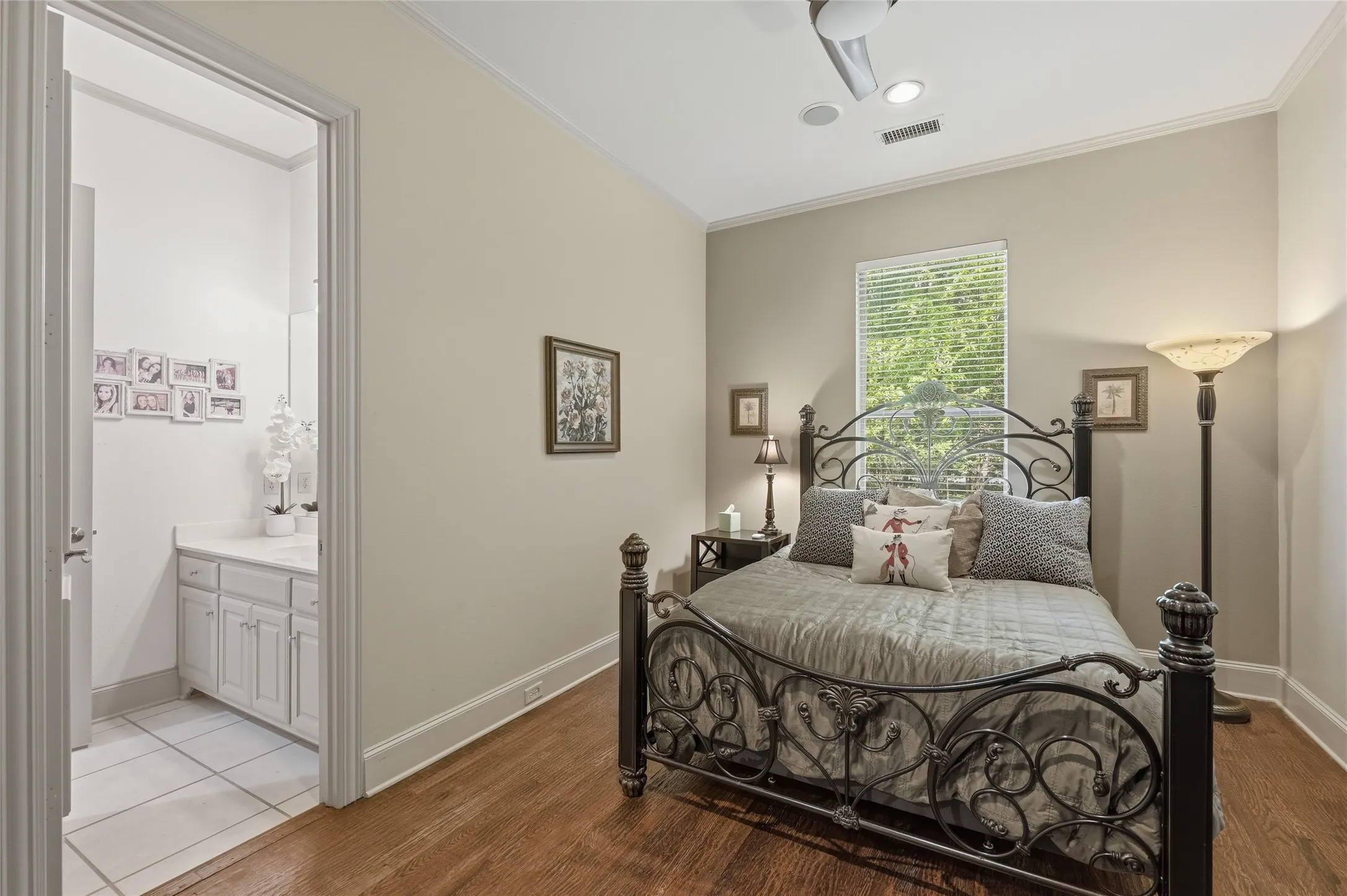 Single Family Residence For Sale in Collin County , 180 Horseshoe Bend, Fairview, Texas 75069, 5 Bedroom, 4 Bathroom, 4 Garage spaces, 5,440 Sqft, built in 2000, Preowned, Price $1,549,000, mls#21232772, Real Estate Agent in Fairview, Homes For Sale in Collin county, Homes For Sale in Fairview, Realtor in Fairview Texas, Real Estate Brokerage Independent Realty Texas, Luminita Cordes Realtor