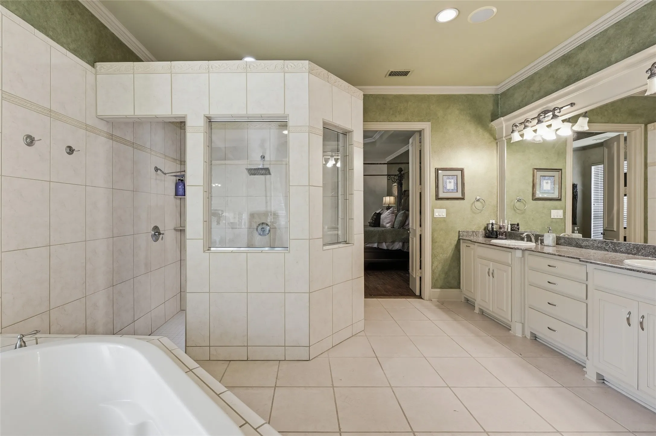 Single Family Residence For Sale in Collin County , 180 Horseshoe Bend, Fairview, Texas 75069, 5 Bedroom, 4 Bathroom, 4 Garage spaces, 5,440 Sqft, built in 2000, Preowned, Price $1,549,000, mls#21232772, Real Estate Agent in Fairview, Homes For Sale in Collin county, Homes For Sale in Fairview, Realtor in Fairview Texas, Real Estate Brokerage Independent Realty Texas, Luminita Cordes Realtor