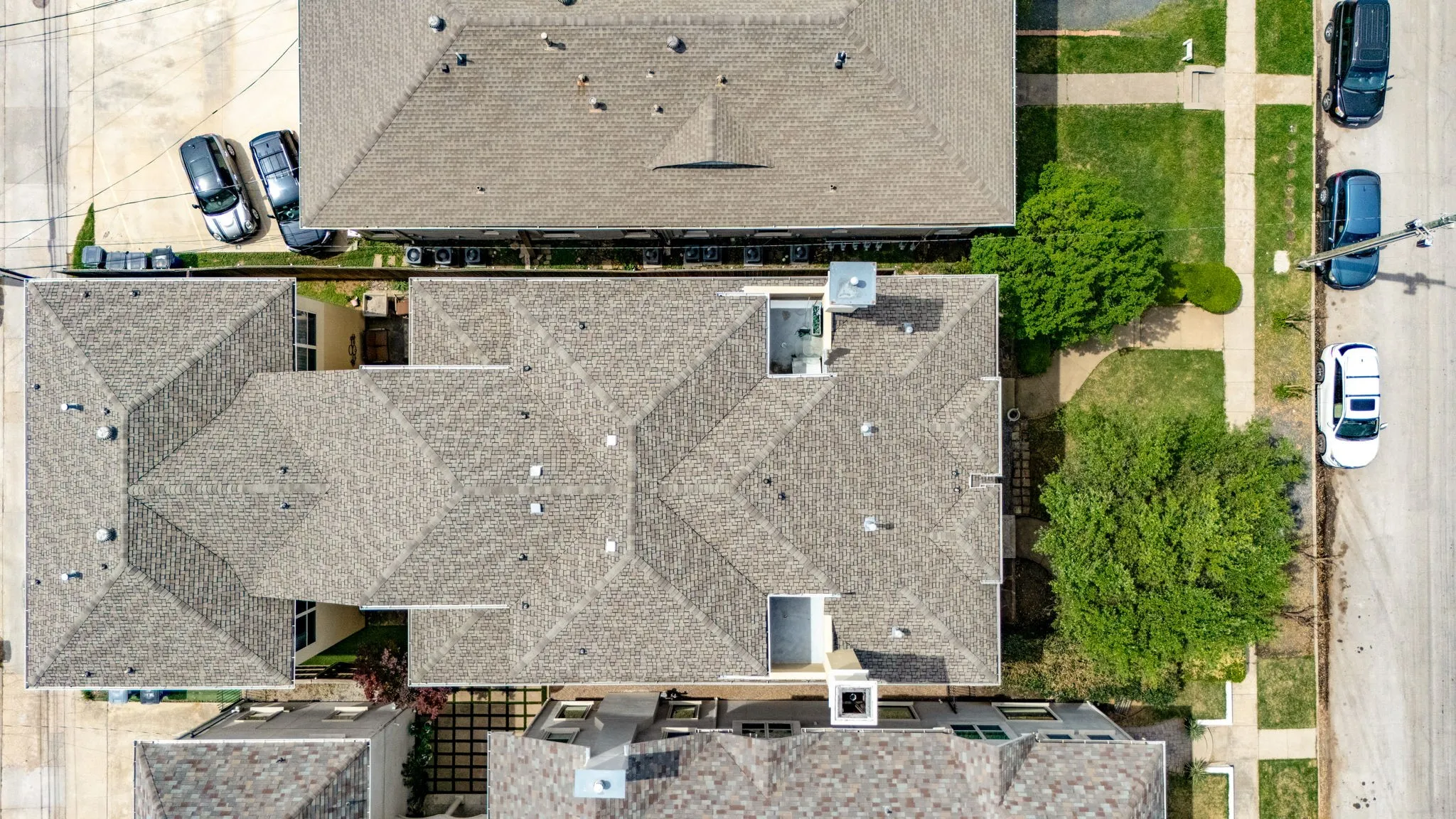 Single Family Residence For Sale in Dallas County , 4138 Prescott Avenue, Dallas, Texas 75219, 4 Bedroom, 5 Bathroom, 2 Garage spaces, 3,477 Sqft, built in 2006, Preowned, mls#21222037, Real Estate Agent in Dallas, Homes For Sale in Dallas county, Homes For Sale in Dallas, Realtor in Dallas Texas, Real Estate Brokerage Independent Realty Texas, Luminita Cordes Realtor