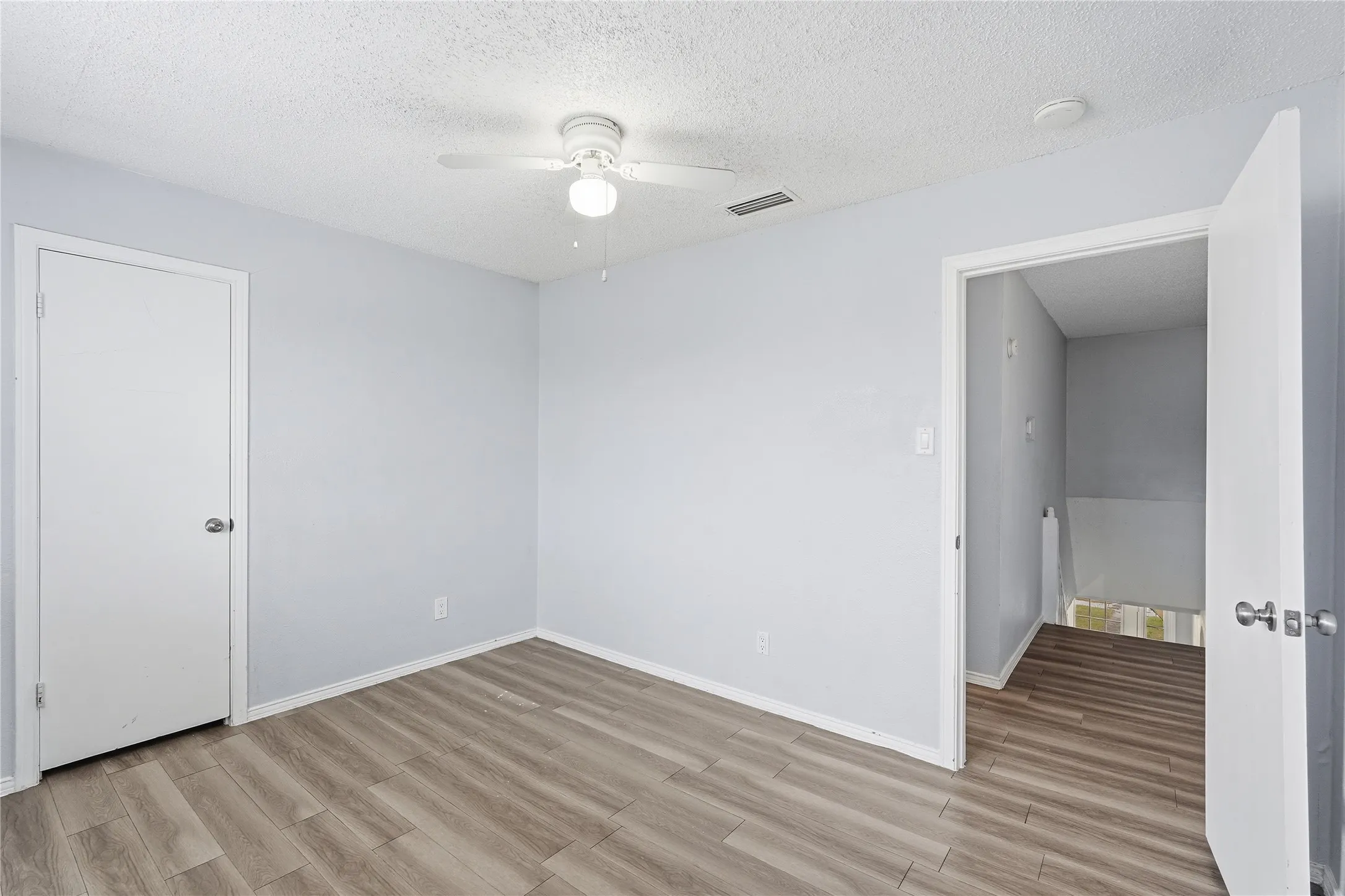 Single Family Residence For Rent in Dallas County , 5209 Daytona Drive, Garland, Texas 75043, 4 Bedroom, 2 Bathroom, Garage spaces, 2,238 Sqft, built in 1972, Preowned, mls#21235784, Real Estate Agent in Garland, Homes For Rent in Dallas county, Homes For Rent in Garland, Realtor in Garland Texas, Real Estate Brokerage Independent Realty Texas, Luminita Cordes Realtor