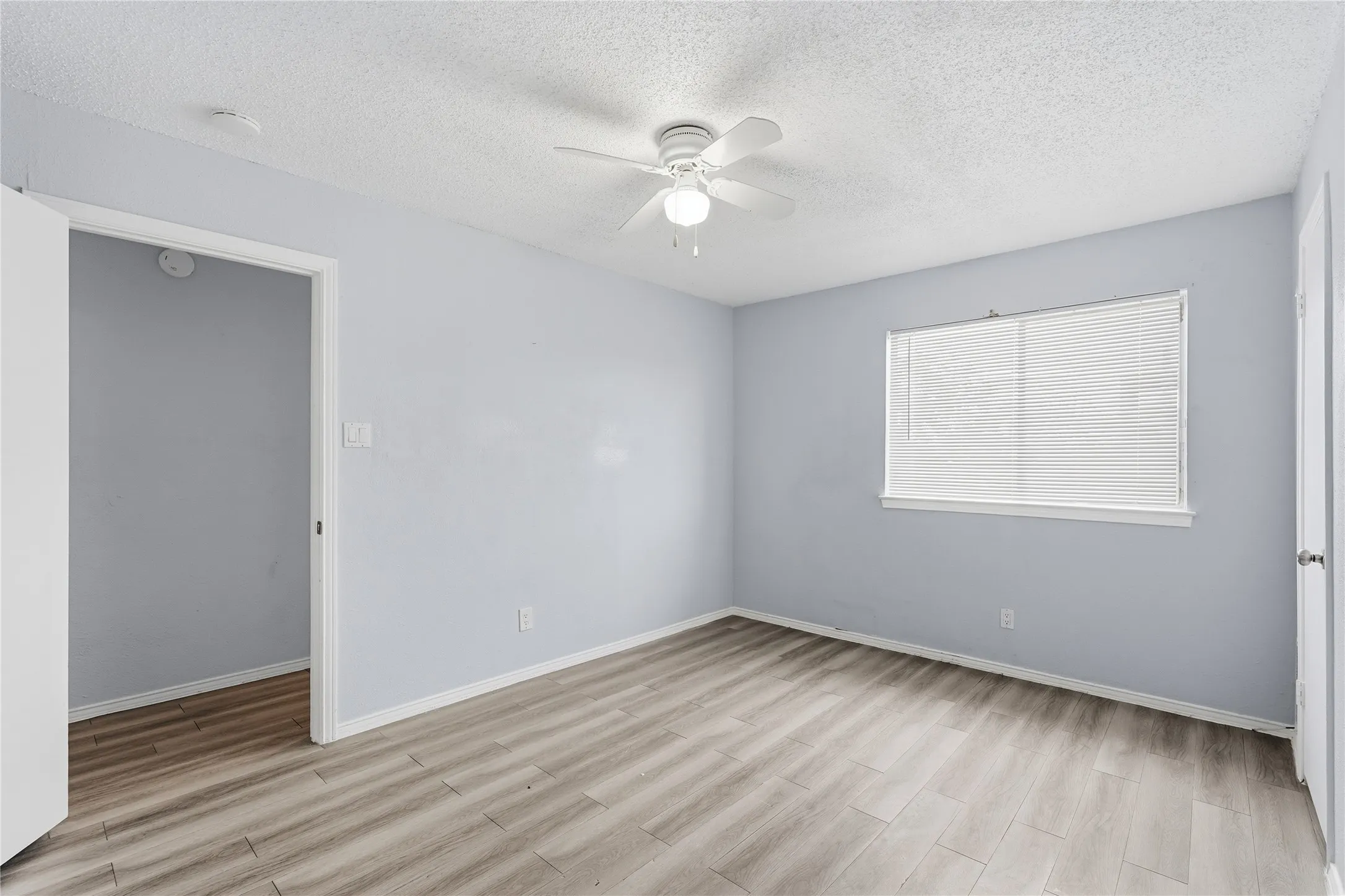 Single Family Residence For Rent in Dallas County , 5209 Daytona Drive, Garland, Texas 75043, 4 Bedroom, 2 Bathroom, Garage spaces, 2,238 Sqft, built in 1972, Preowned, mls#21235784, Real Estate Agent in Garland, Homes For Rent in Dallas county, Homes For Rent in Garland, Realtor in Garland Texas, Real Estate Brokerage Independent Realty Texas, Luminita Cordes Realtor