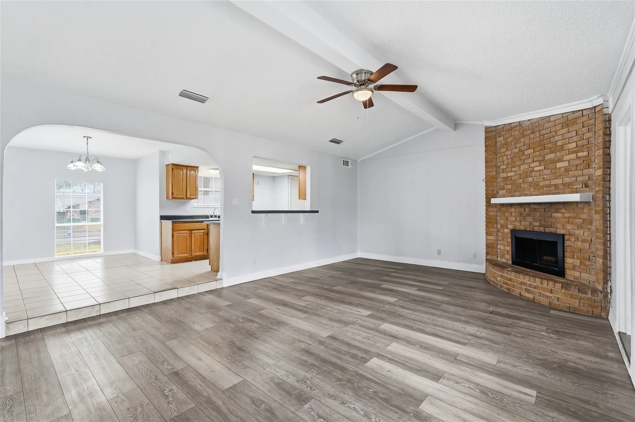 Single Family Residence For Rent in Dallas County , 5209 Daytona Drive, Garland, Texas 75043, 4 Bedroom, 2 Bathroom, Garage spaces, 2,238 Sqft, built in 1972, Preowned, mls#21235784, Real Estate Agent in Garland, Homes For Rent in Dallas county, Homes For Rent in Garland, Realtor in Garland Texas, Real Estate Brokerage Independent Realty Texas, Luminita Cordes Realtor
