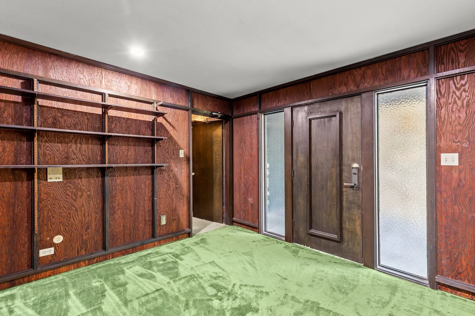 Single Family Residence For Sale in Mc Lennan County , 1188 Windwood Lane, Woodway, Texas 76712, 3 Bedroom, 3 Bathroom, 2 Garage spaces, 4,517 Sqft, built in 1969, mls#21232067, Real Estate Agent in Woodway, Homes For Sale in Mc Lennan county, Homes For Sale in Woodway, Realtor in Woodway Texas, Real Estate Brokerage Independent Realty Texas, Luminita Cordes Realtor