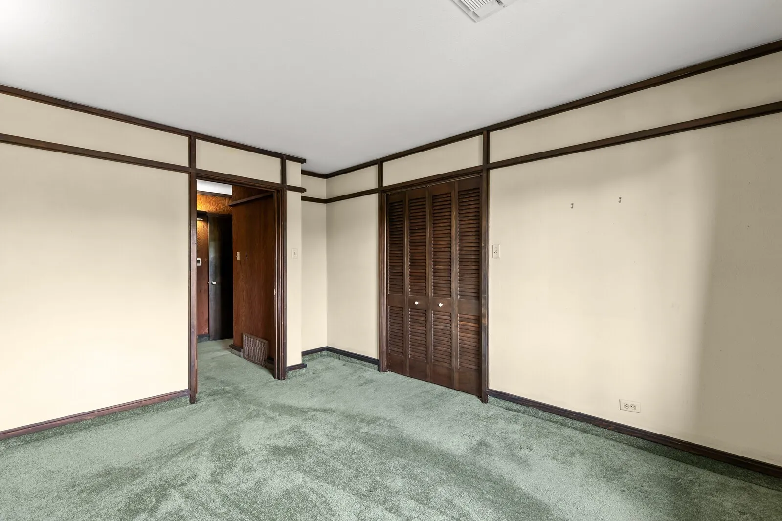 Single Family Residence For Sale in Mc Lennan County , 1188 Windwood Lane, Woodway, Texas 76712, 3 Bedroom, 3 Bathroom, 2 Garage spaces, 4,517 Sqft, built in 1969, mls#21232067, Real Estate Agent in Woodway, Homes For Sale in Mc Lennan county, Homes For Sale in Woodway, Realtor in Woodway Texas, Real Estate Brokerage Independent Realty Texas, Luminita Cordes Realtor