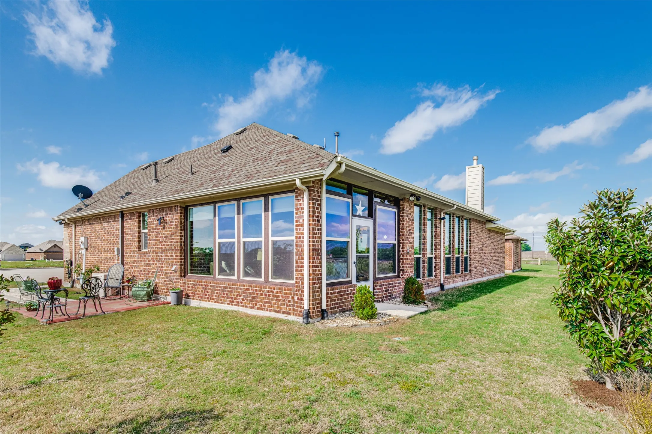 Single Family Residence For Sale in Collin County , 902 Saint Matthew Circle, Royse City, Texas 75189, 3 Bedroom, 3 Bathroom, 2 Garage spaces, 2,354 Sqft, built in 2015, Preowned, mls#21234456, Real Estate Agent in Royse City, Homes For Sale in Collin county, Homes For Sale in Royse City, Realtor in Royse City Texas, Real Estate Brokerage Independent Realty Texas, Luminita Cordes Realtor