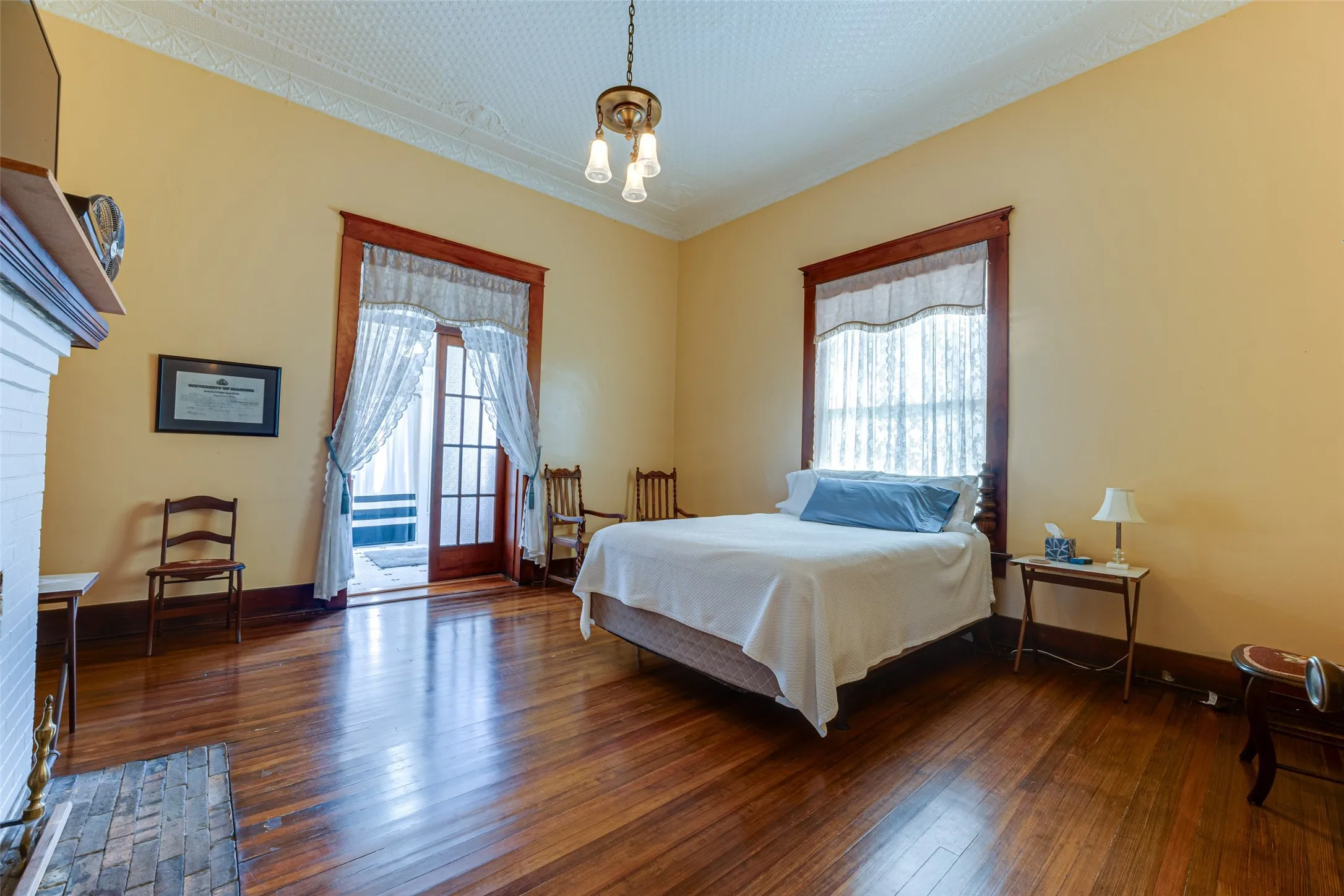 2nd Primary Suite off Rotunda