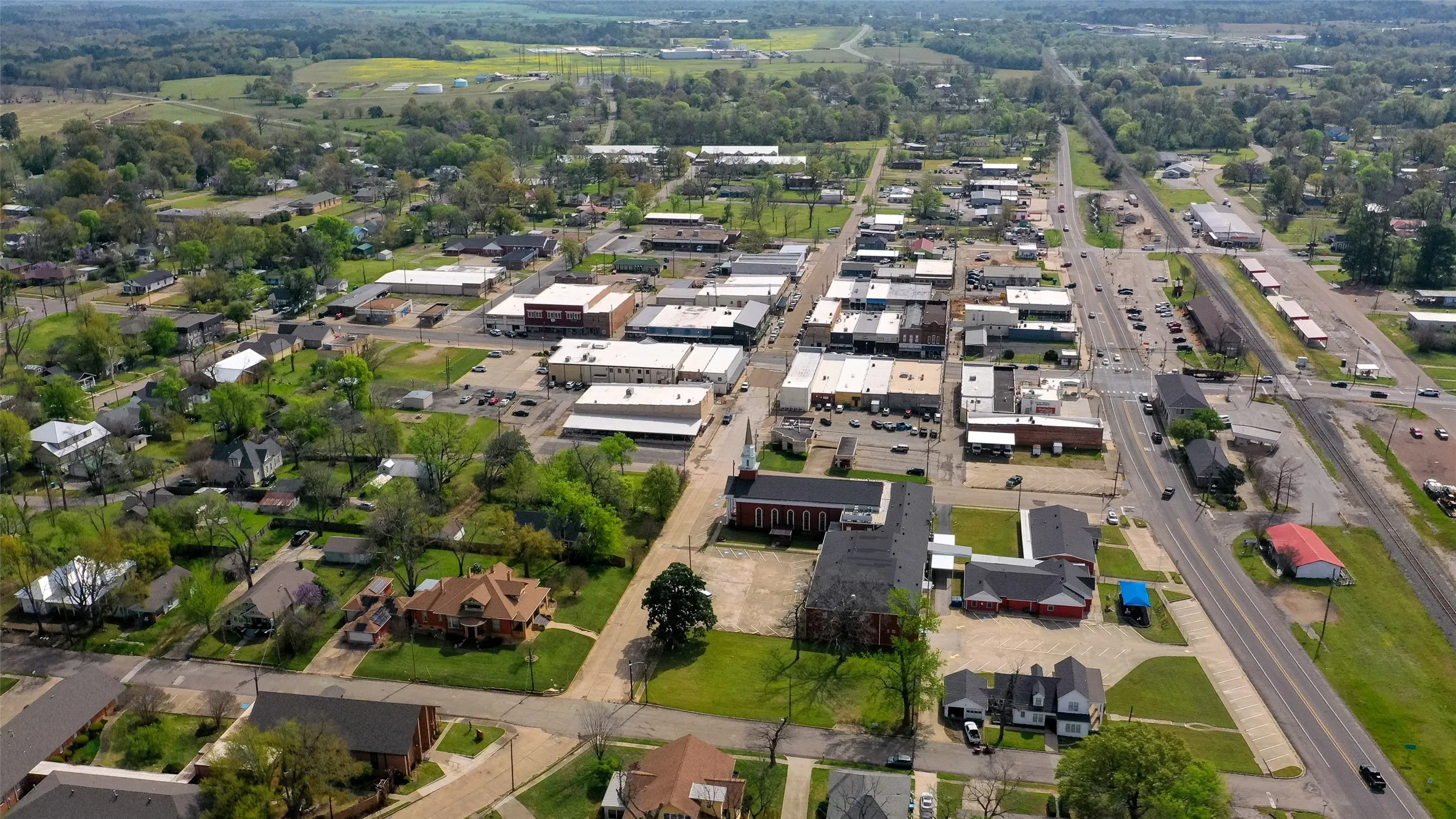 Walking distance to Downtown Winnsboro