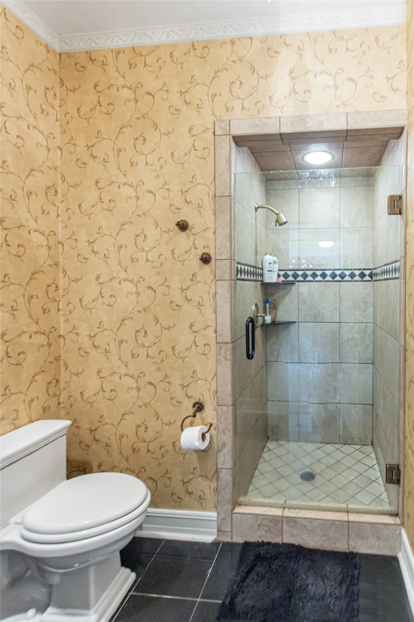 Single Family Residence For Sale in Smith County , 6609 Hollytree Circle, Tyler, Texas 75703, 4 Bedroom, 3 Bathroom, 2 Garage spaces, 3,584 Sqft, built in 1989, Preowned, Price $535,000, mls#21235266, Real Estate Agent in Tyler, Homes For Sale in Smith county, Homes For Sale in Tyler, Realtor in Tyler Texas, Real Estate Brokerage Independent Realty Texas, Luminita Cordes Realtor