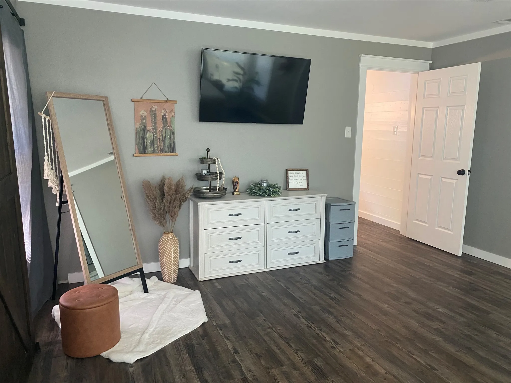 Single Family Residence For Sale in Hill County , 907 N Magnolia Avenue, Hubbard, Texas 76648, 2 Bedroom, 1 Bathroom, 1 Garage spaces, 1,324 Sqft, built in 1951, Preowned, mls#21235931, Real Estate Agent in Hubbard, Homes For Sale in Hill county, Homes For Sale in Hubbard, Realtor in Hubbard Texas, Real Estate Brokerage Independent Realty Texas, Luminita Cordes Realtor