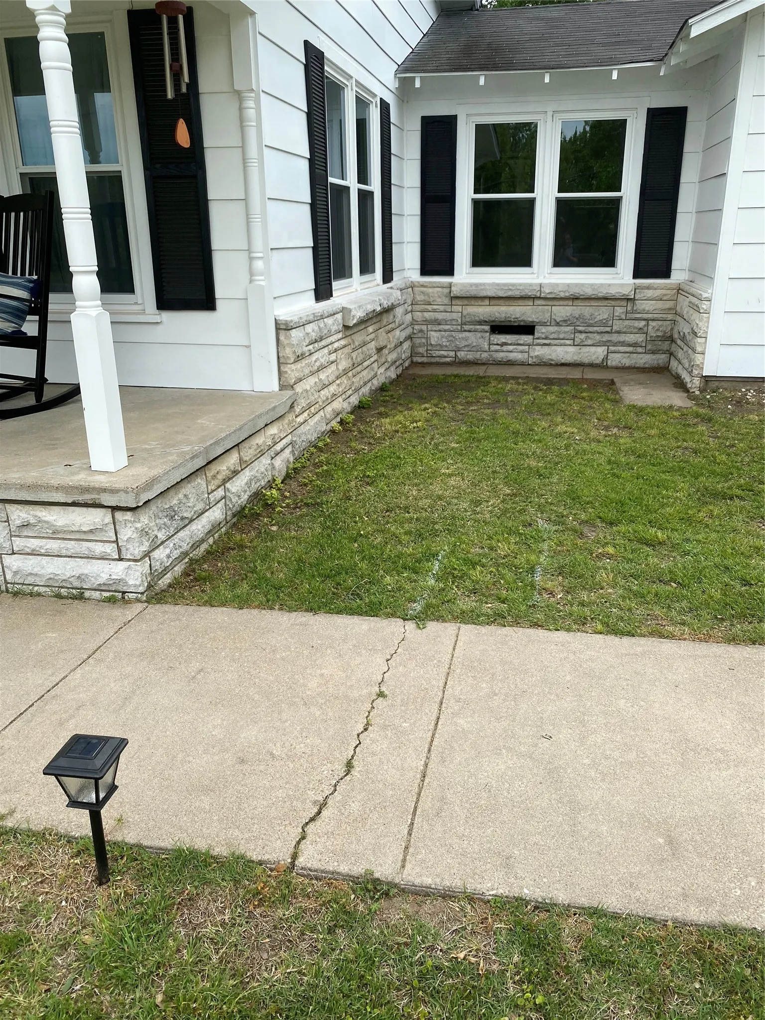 Single Family Residence For Sale in Hill County , 907 N Magnolia Avenue, Hubbard, Texas 76648, 2 Bedroom, 1 Bathroom, 1 Garage spaces, 1,324 Sqft, built in 1951, Preowned, mls#21235931, Real Estate Agent in Hubbard, Homes For Sale in Hill county, Homes For Sale in Hubbard, Realtor in Hubbard Texas, Real Estate Brokerage Independent Realty Texas, Luminita Cordes Realtor