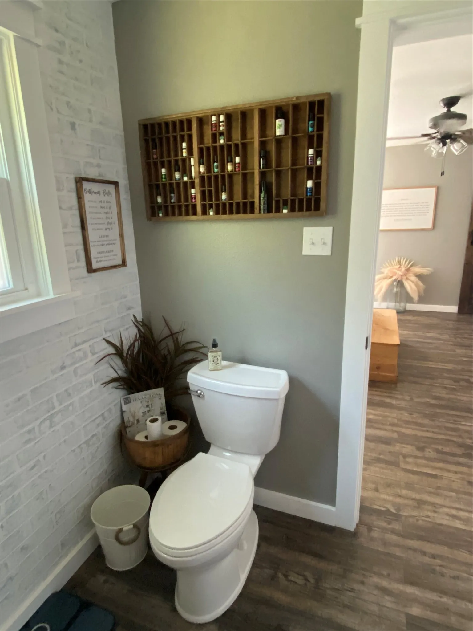 Single Family Residence For Sale in Hill County , 907 N Magnolia Avenue, Hubbard, Texas 76648, 2 Bedroom, 1 Bathroom, 1 Garage spaces, 1,324 Sqft, built in 1951, Preowned, mls#21235931, Real Estate Agent in Hubbard, Homes For Sale in Hill county, Homes For Sale in Hubbard, Realtor in Hubbard Texas, Real Estate Brokerage Independent Realty Texas, Luminita Cordes Realtor