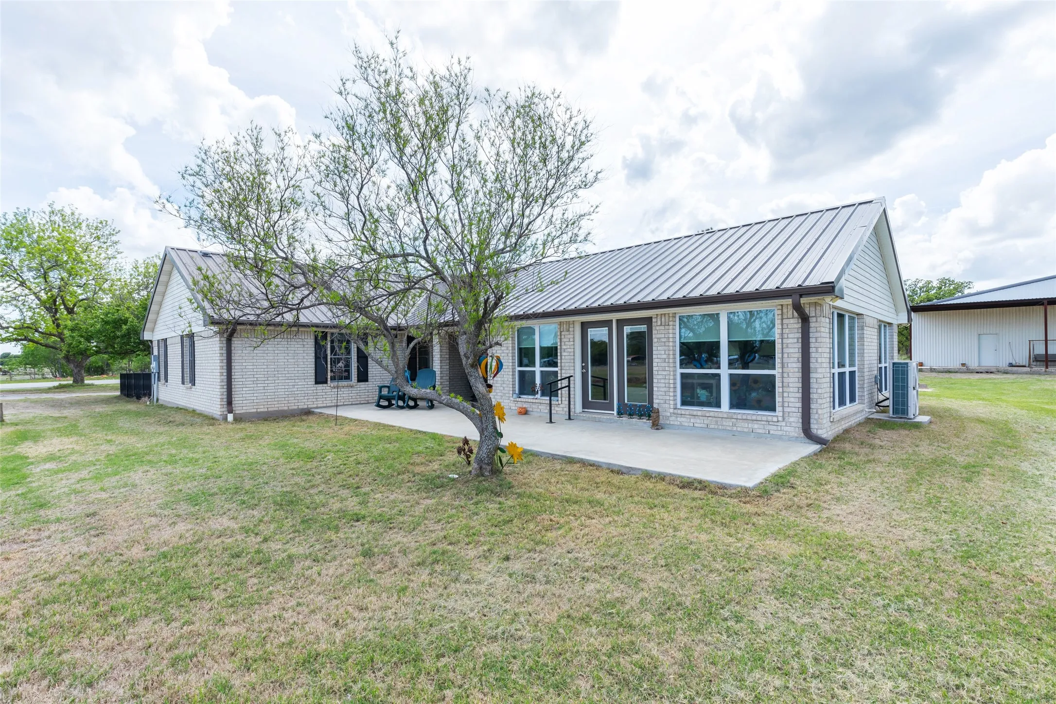 Single Family Residence For Sale in Callahan County , 13158 HWY 36, Cross Plains, Texas 76443, 4 Bedroom, 2 Bathroom, Garage spaces, 2,405 Sqft, built in 2008, Preowned, Price $449,900, mls#21233769, Real Estate Agent in Cross Plains, Homes For Sale in Callahan county, Homes For Sale in Cross Plains, Realtor in Cross Plains Texas, Real Estate Brokerage Independent Realty Texas, Luminita Cordes Realtor