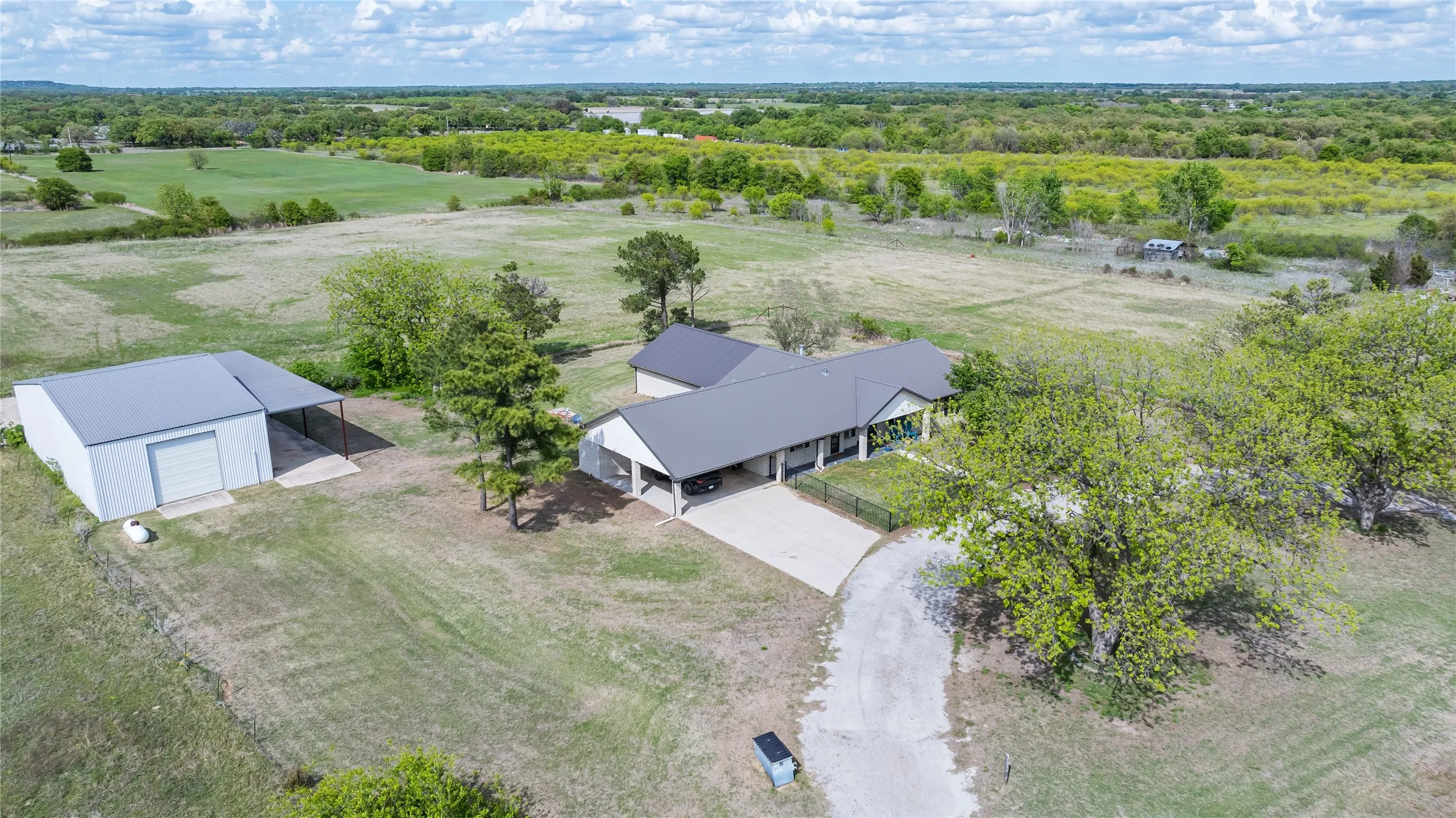 Single Family Residence For Sale in Callahan County , 13158 HWY 36, Cross Plains, Texas 76443, 4 Bedroom, 2 Bathroom, Garage spaces, 2,405 Sqft, built in 2008, Preowned, Price $449,900, mls#21233769, Real Estate Agent in Cross Plains, Homes For Sale in Callahan county, Homes For Sale in Cross Plains, Realtor in Cross Plains Texas, Real Estate Brokerage Independent Realty Texas, Luminita Cordes Realtor