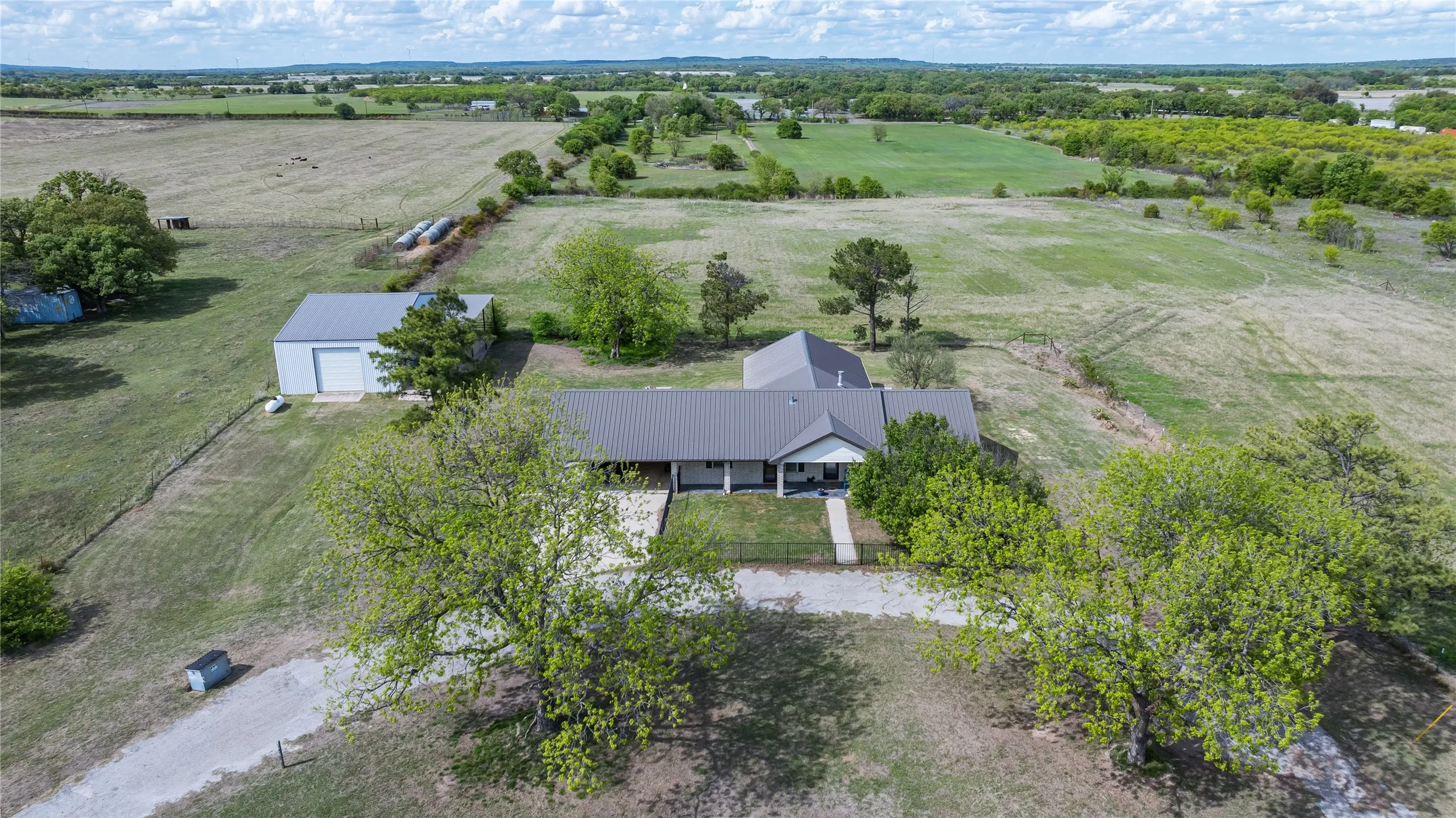 Single Family Residence For Sale in Callahan County , 13158 HWY 36, Cross Plains, Texas 76443, 4 Bedroom, 2 Bathroom, Garage spaces, 2,405 Sqft, built in 2008, Preowned, Price $449,900, mls#21233769, Real Estate Agent in Cross Plains, Homes For Sale in Callahan county, Homes For Sale in Cross Plains, Realtor in Cross Plains Texas, Real Estate Brokerage Independent Realty Texas, Luminita Cordes Realtor