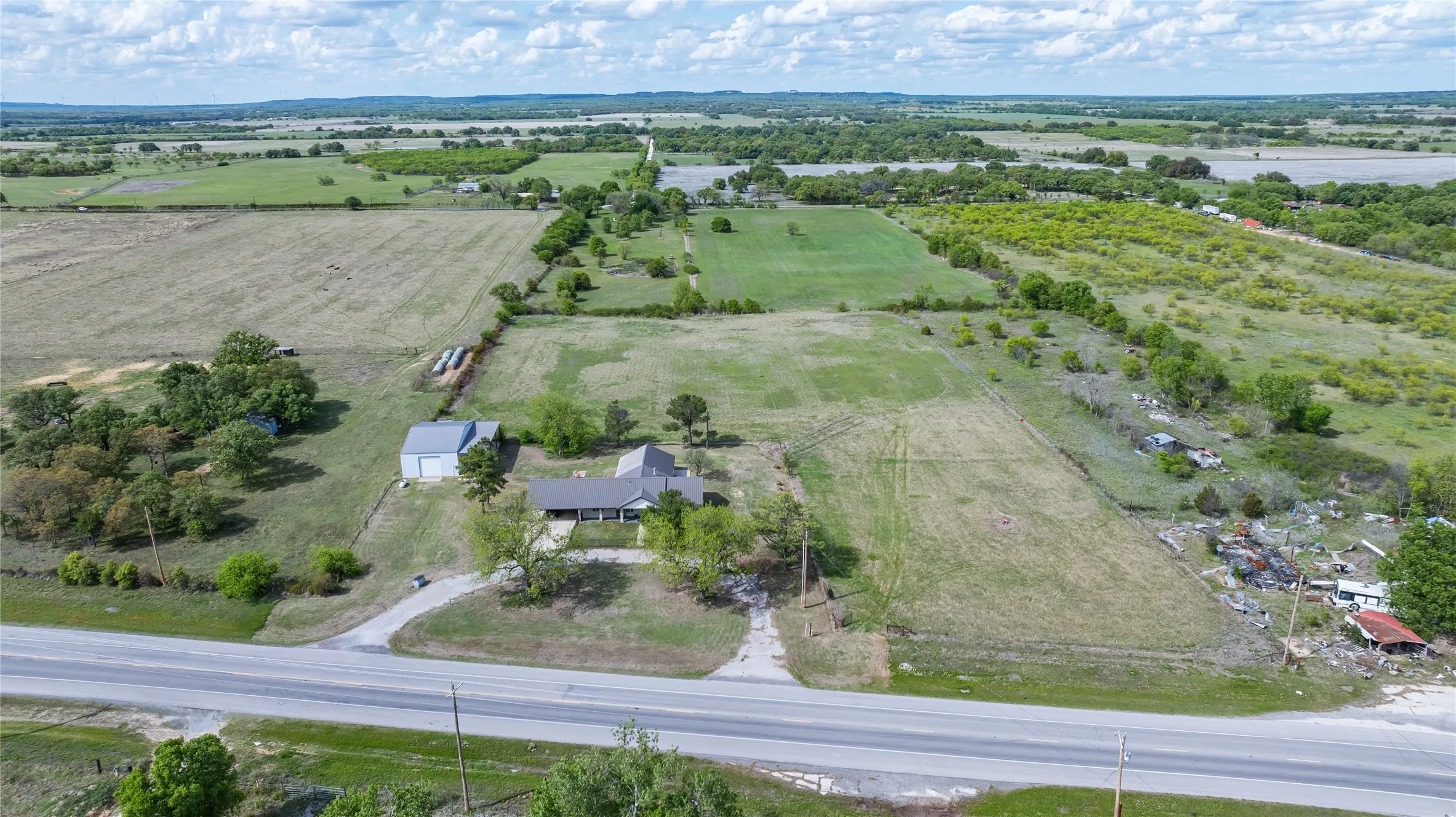 Single Family Residence For Sale in Callahan County , 13158 HWY 36, Cross Plains, Texas 76443, 4 Bedroom, 2 Bathroom, Garage spaces, 2,405 Sqft, built in 2008, Preowned, Price $449,900, mls#21233769, Real Estate Agent in Cross Plains, Homes For Sale in Callahan county, Homes For Sale in Cross Plains, Realtor in Cross Plains Texas, Real Estate Brokerage Independent Realty Texas, Luminita Cordes Realtor